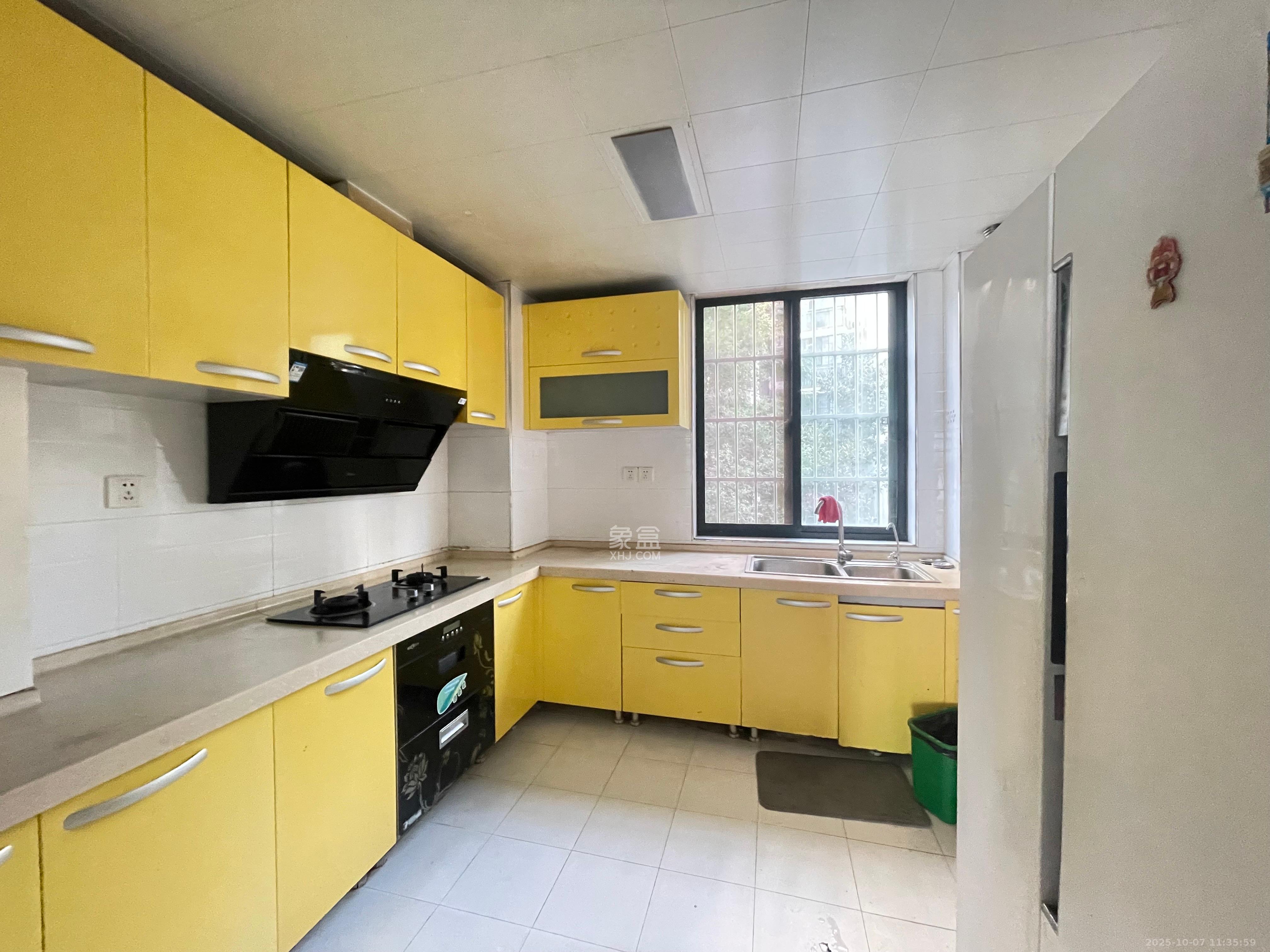 观湖苑(长沙映像) 3室2厅2卫 2800.0元/月 观湖苑(长沙映像) 3室2厅2卫 2800.0元/月室内图