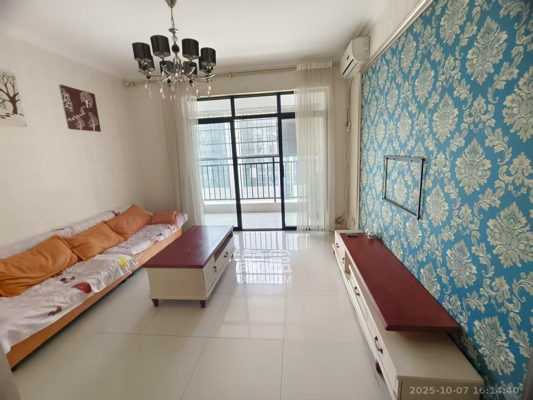 湘腾城市广场 2室2厅1卫 2300.0元/月 湘腾城市广场 2室2厅1卫 2300.0元/月室内图