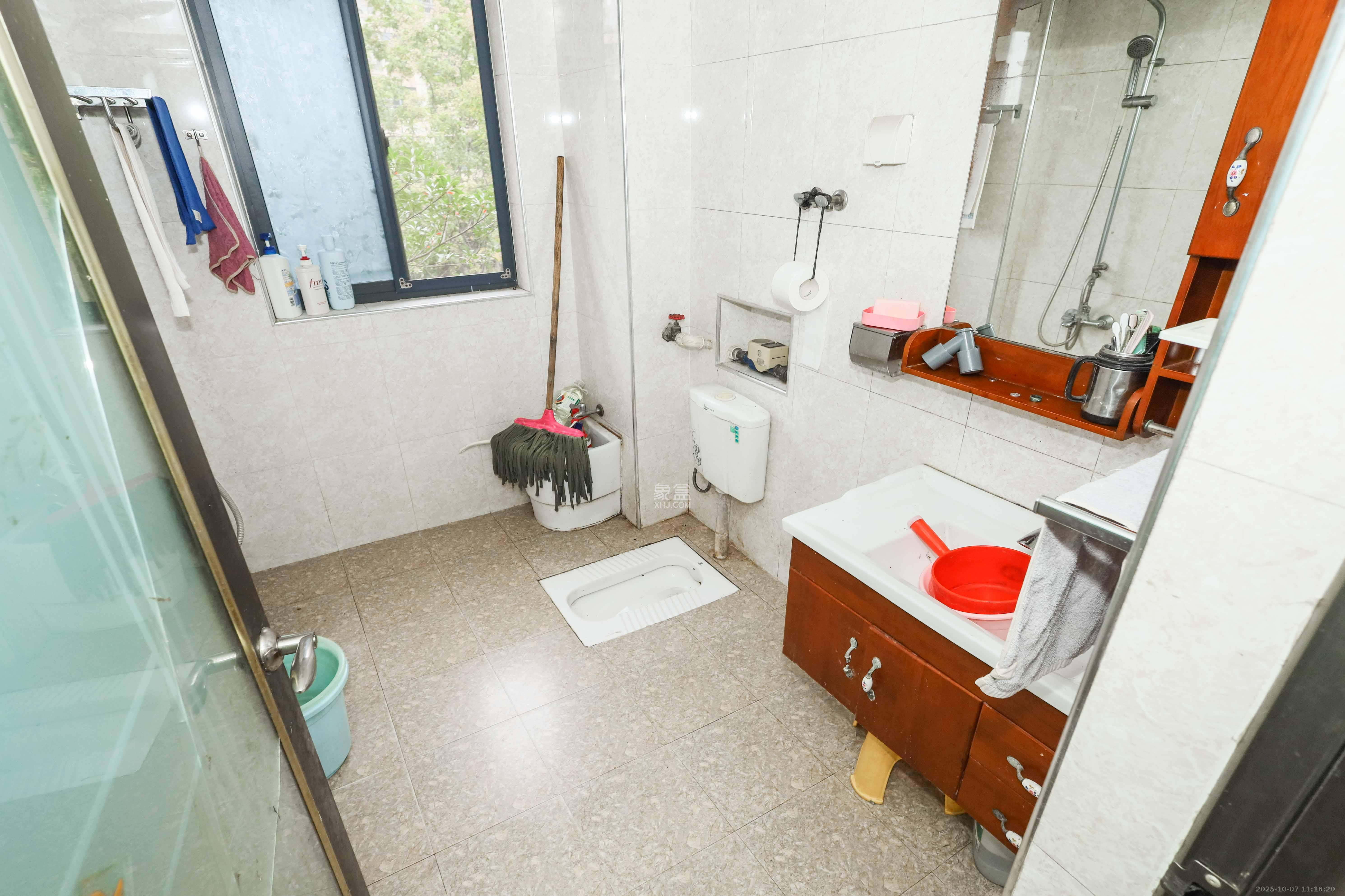 保利麓谷林语A区 4室2厅2卫 108.8万 保利麓谷林语A区 4室2厅2卫 108.8万卫生间