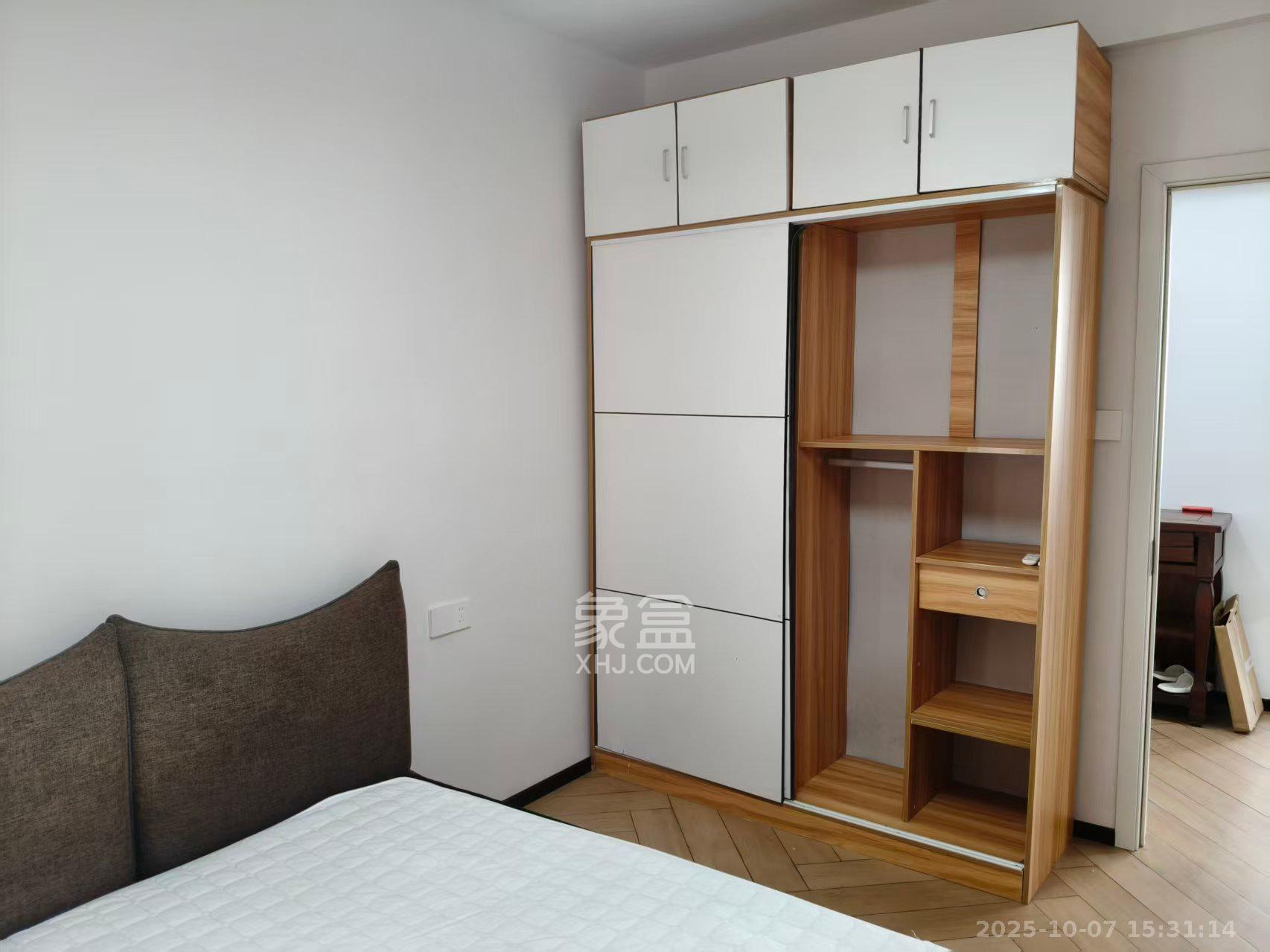 中冶中央公园 3室2厅2卫 3200.0元/月 中冶中央公园 3室2厅2卫 3200.0元/月室内图