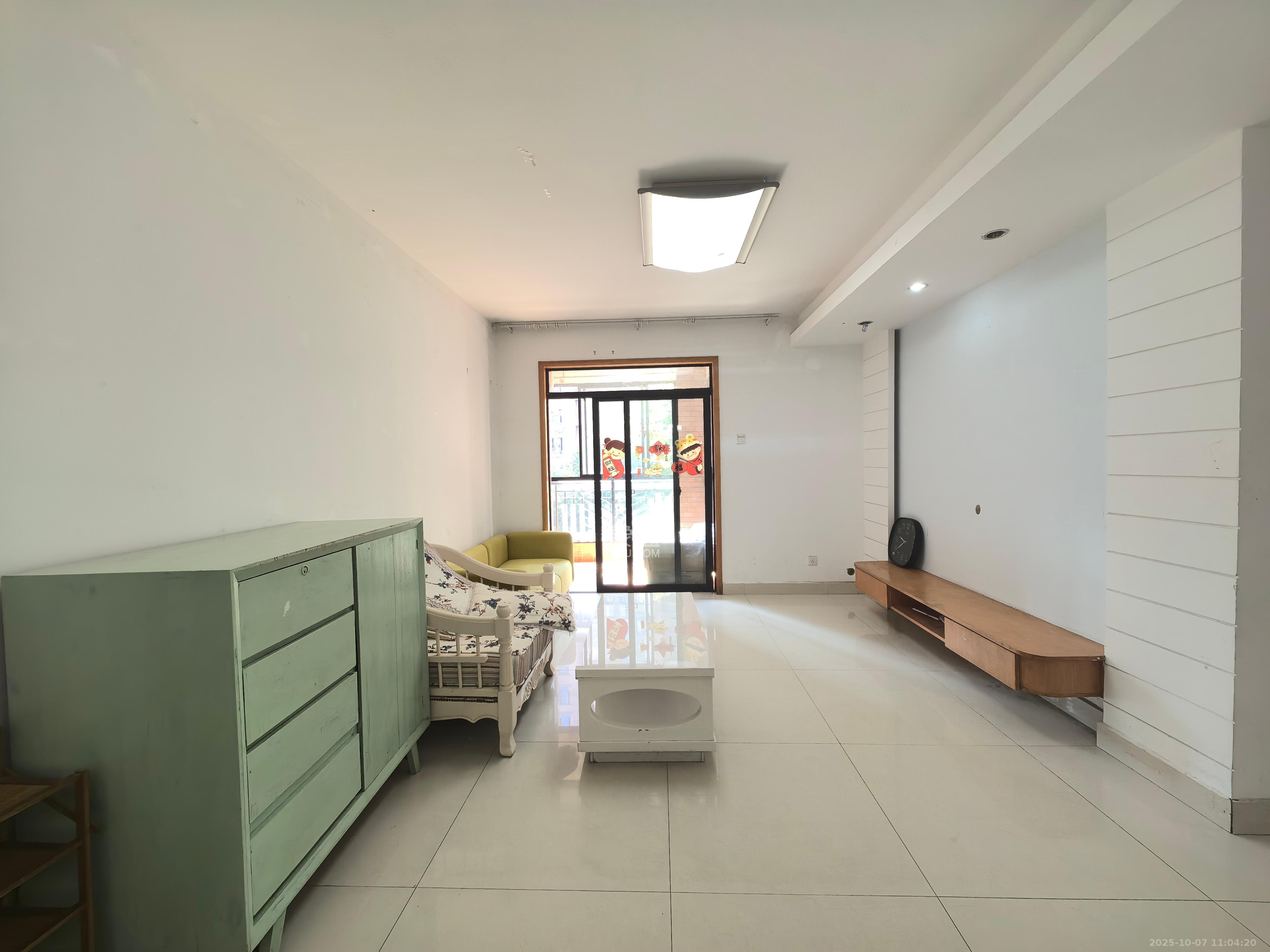 华润凤凰城一期 2室2厅1卫 1700.0元/月 华润凤凰城一期 2室2厅1卫 1700.0元/月室内图