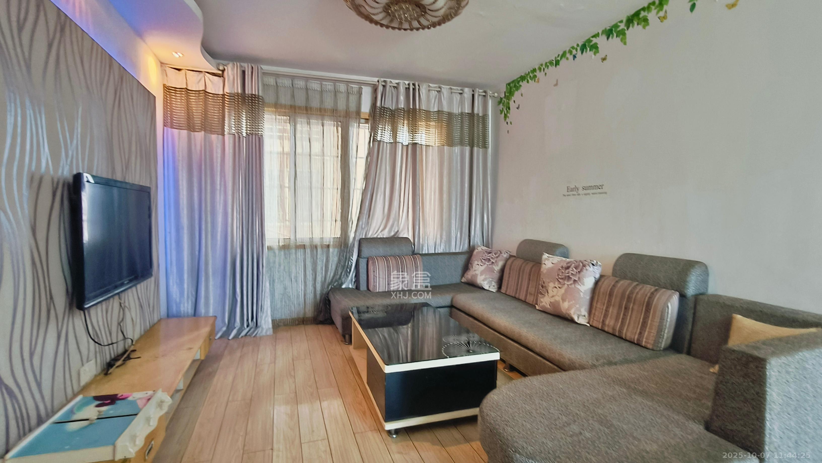 紫晶城  2室2厅1卫    1500.0元/月 紫晶城  2室2厅1卫    1500.0元/月室内图