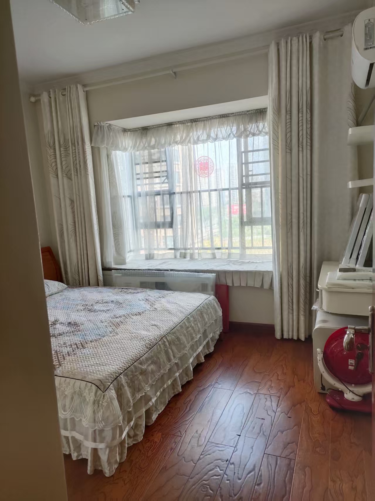 湾田家园 4室2厅2卫 79.8万 湾田家园 4室2厅2卫 79.8万客厅