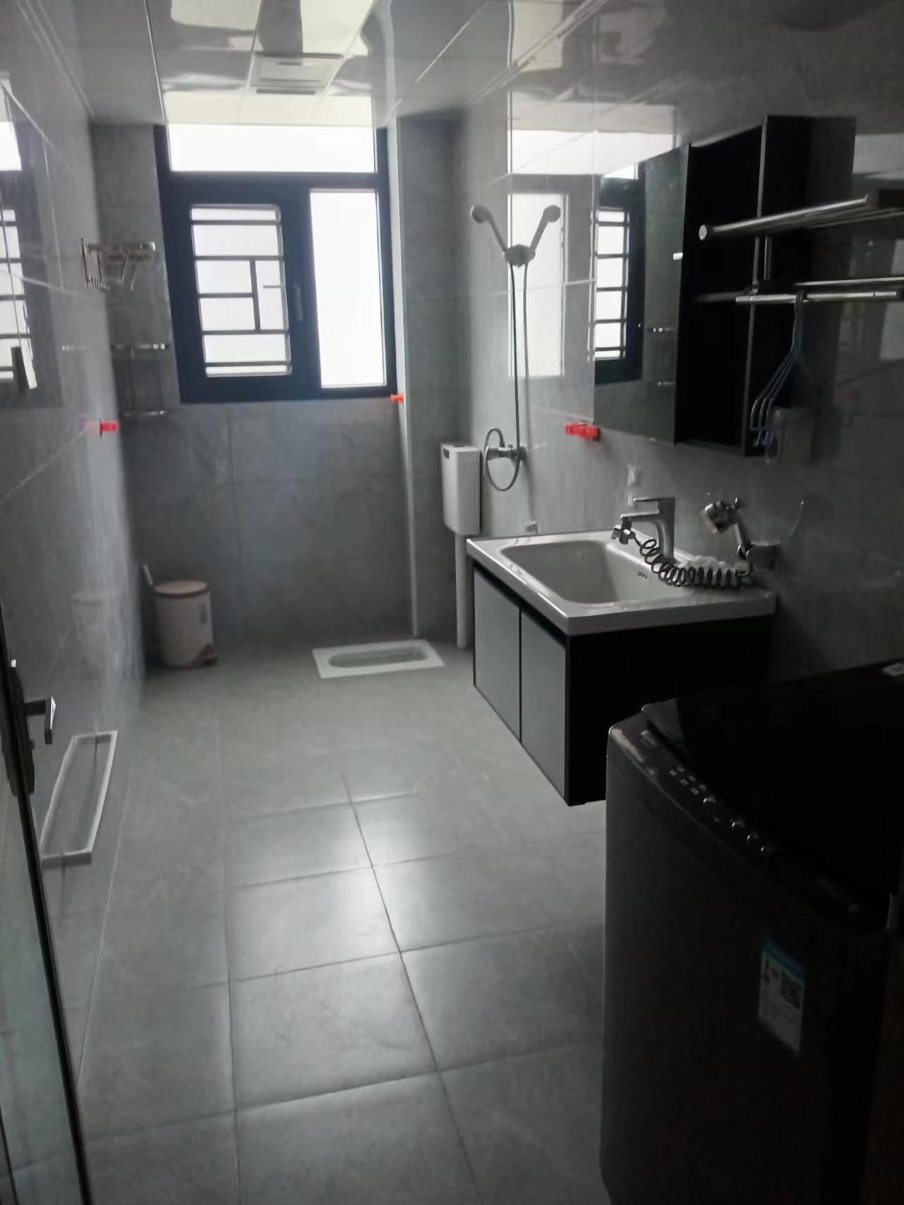 农业银行春园支行宿舍 3室2厅1卫 1050.0元/月 农业银行春园支行宿舍 3室2厅1卫 1050.0元/月室内图