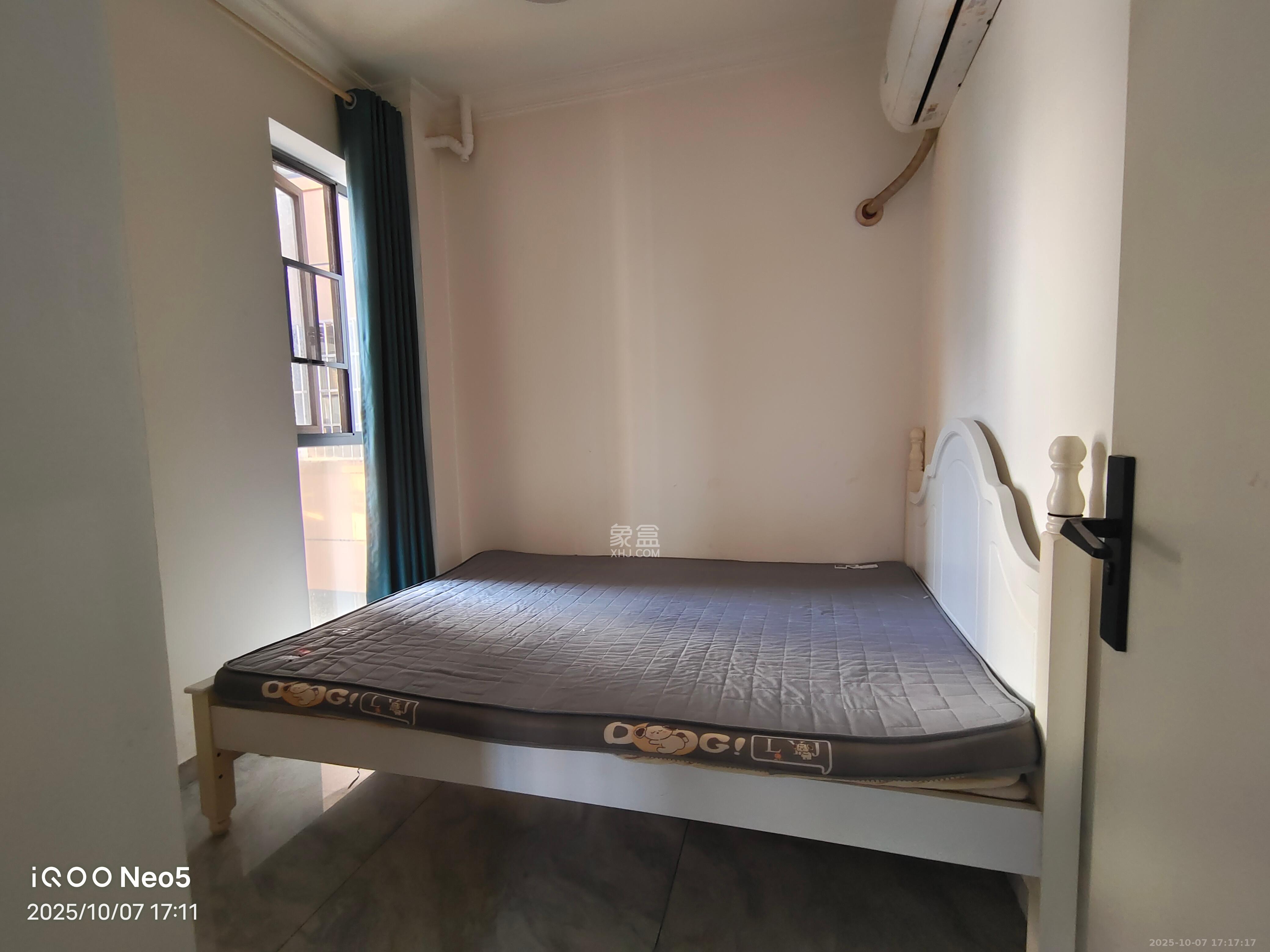 西湖鸿运佳苑 3室2厅2卫 2200.0元/月 西湖鸿运佳苑 3室2厅2卫 2200.0元/月室内图