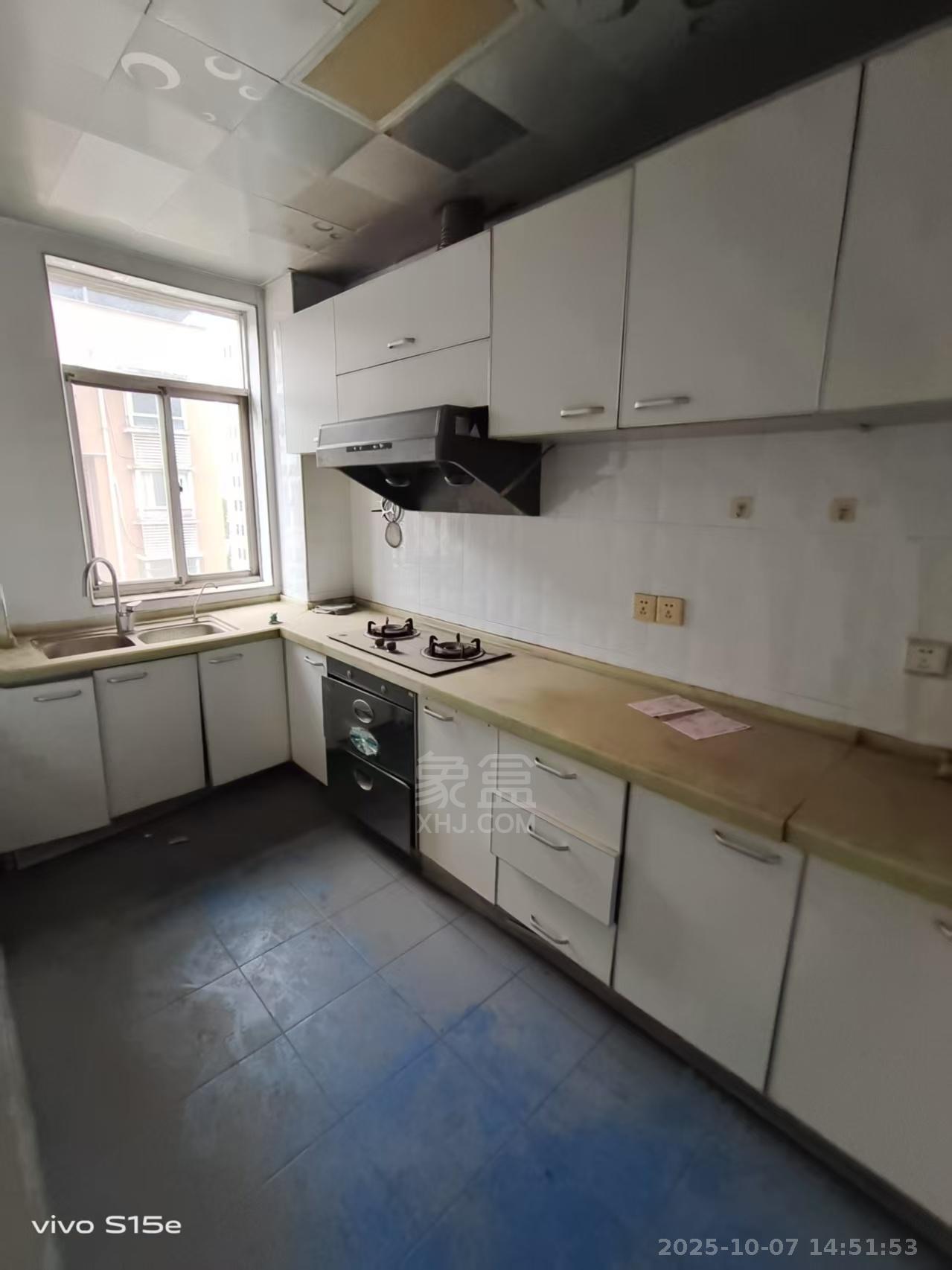 百江花园 4室0厅0卫 1400.0元/月 百江花园 4室0厅0卫 1400.0元/月室内图