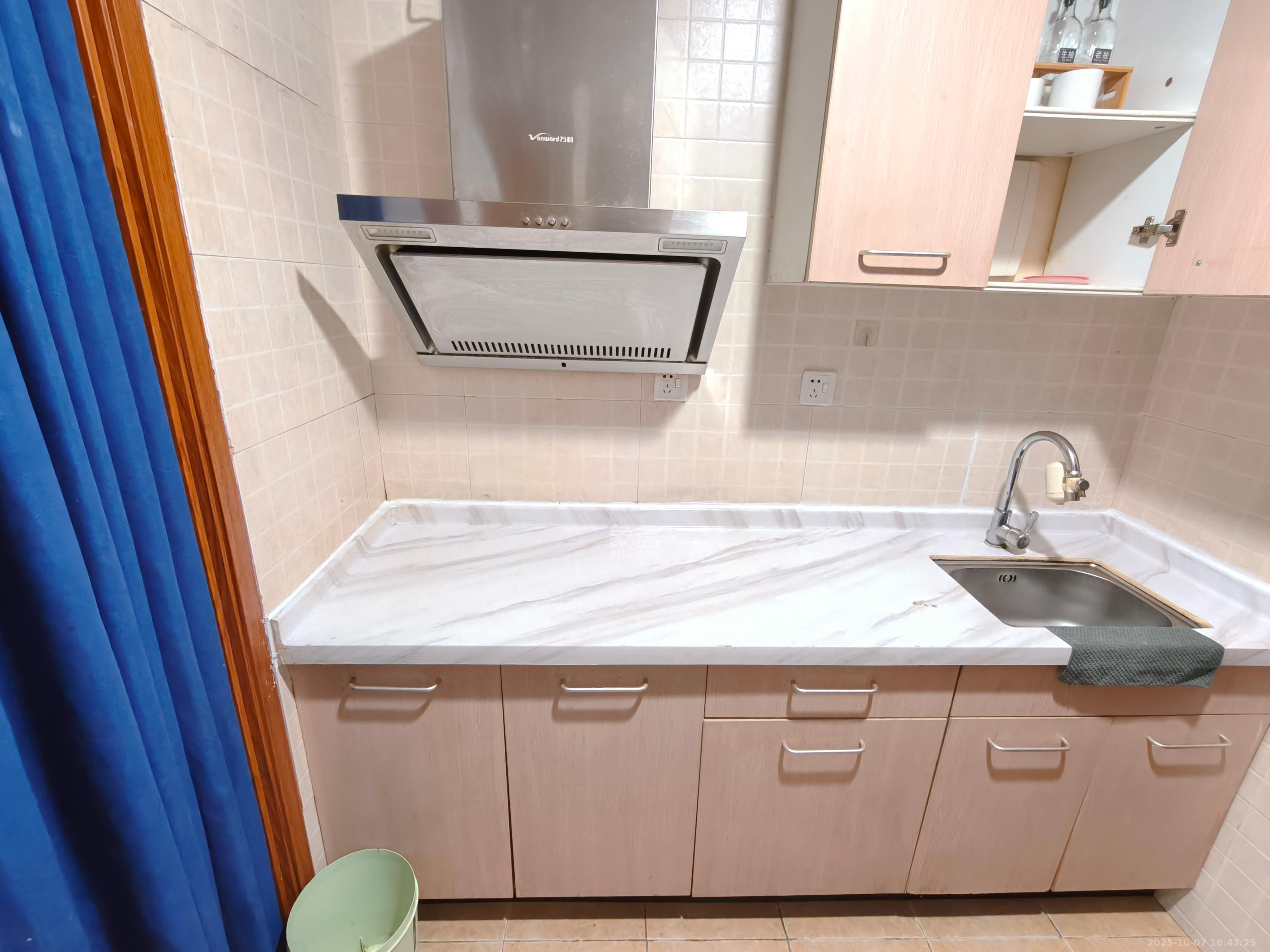 花漾年华(桂花园) 1室1厅1卫 1300.0元/月 花漾年华(桂花园) 1室1厅1卫 1300.0元/月室内图