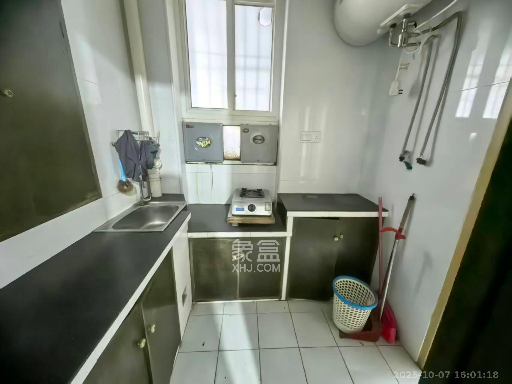 吉景小区 2室1厅1卫 1500.0元/月 吉景小区 2室1厅1卫 1500.0元/月室内图