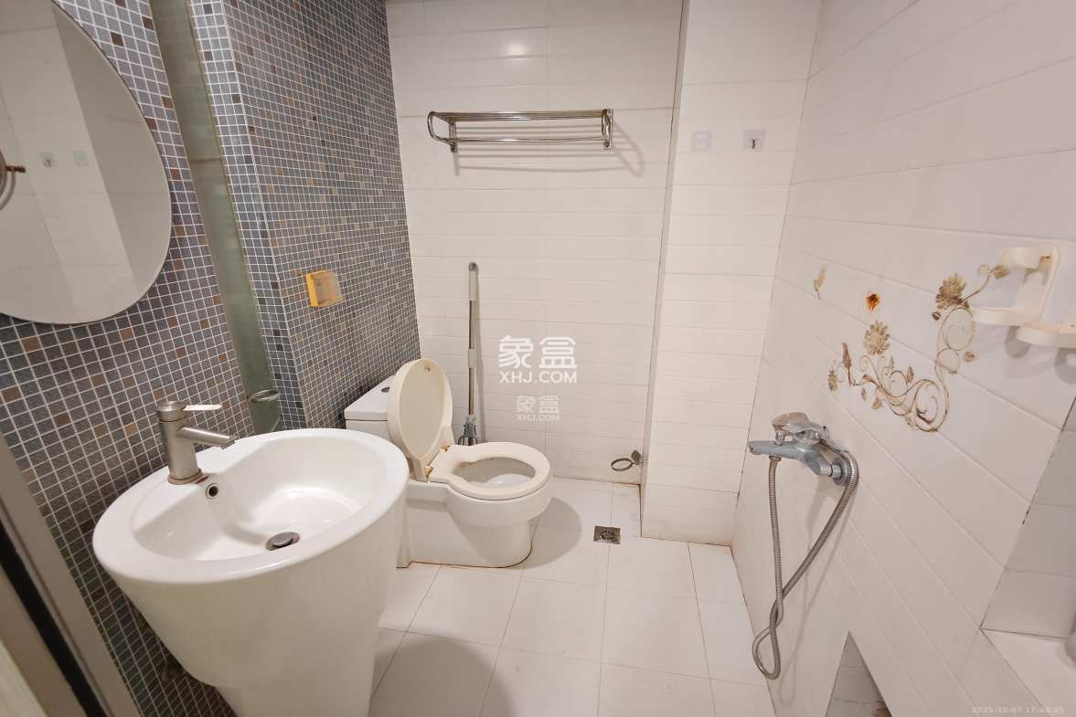 上东印象 1室1厅1卫 1500.0元/月 上东印象 1室1厅1卫 1500.0元/月室内图