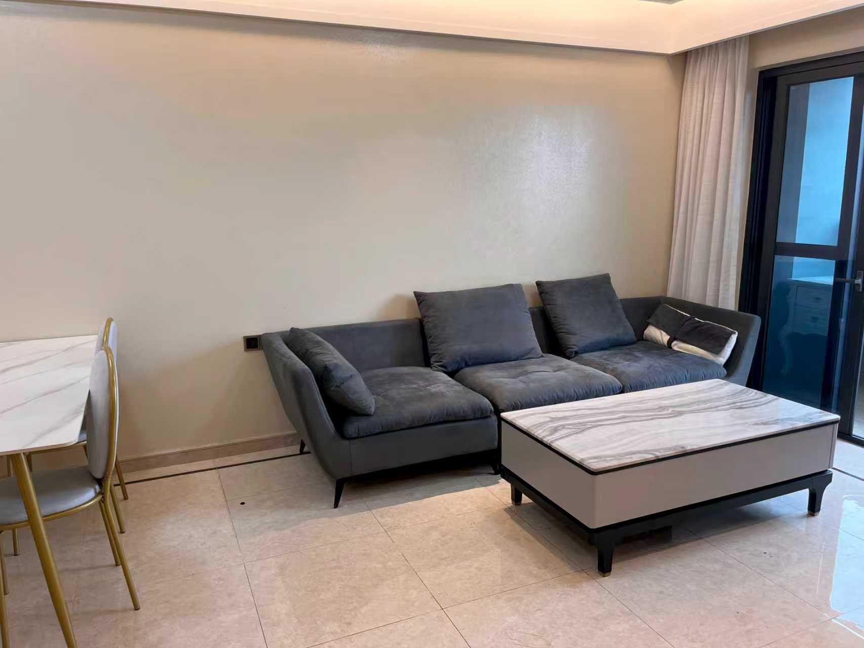 融创观澜湖公园壹号一期 2室2厅1卫 2300.0元/月 融创观澜湖公园壹号一期 2室2厅1卫 2300.0元/月室内图