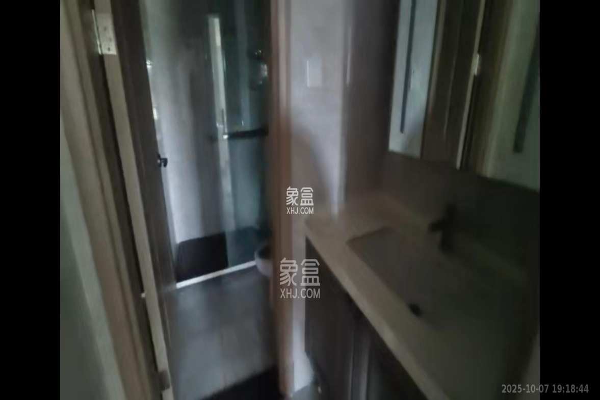 金地中交麓谷香颂(金地中交雅苑)  3室2厅2卫    3000.0元/月 金地中交麓谷香颂(金地中交雅苑)  3室2厅2卫    3000.0元/月室内图