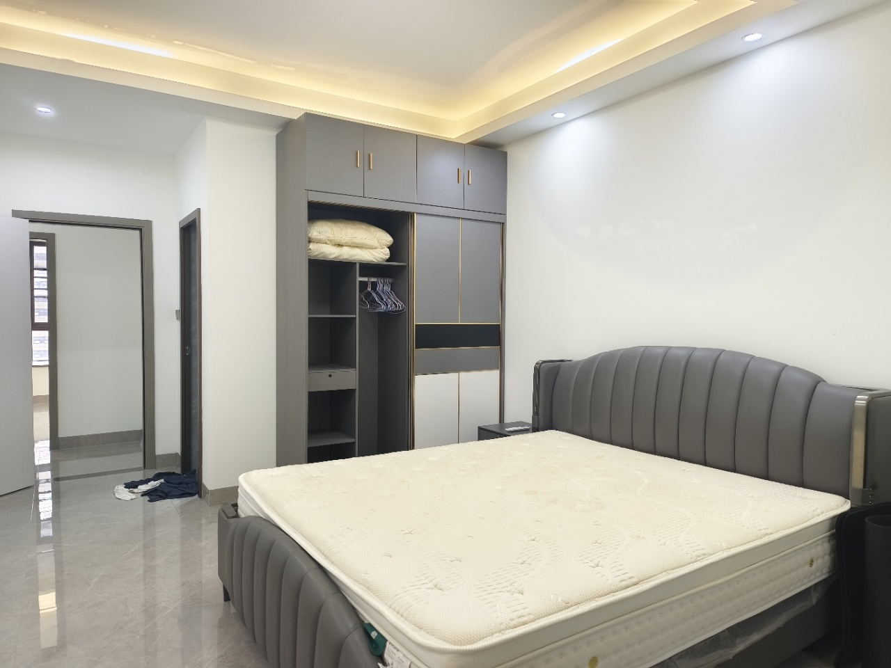 海航豪庭南苑 4室2厅2卫 6500.0元/月 海航豪庭南苑 4室2厅2卫 6500.0元/月室内图