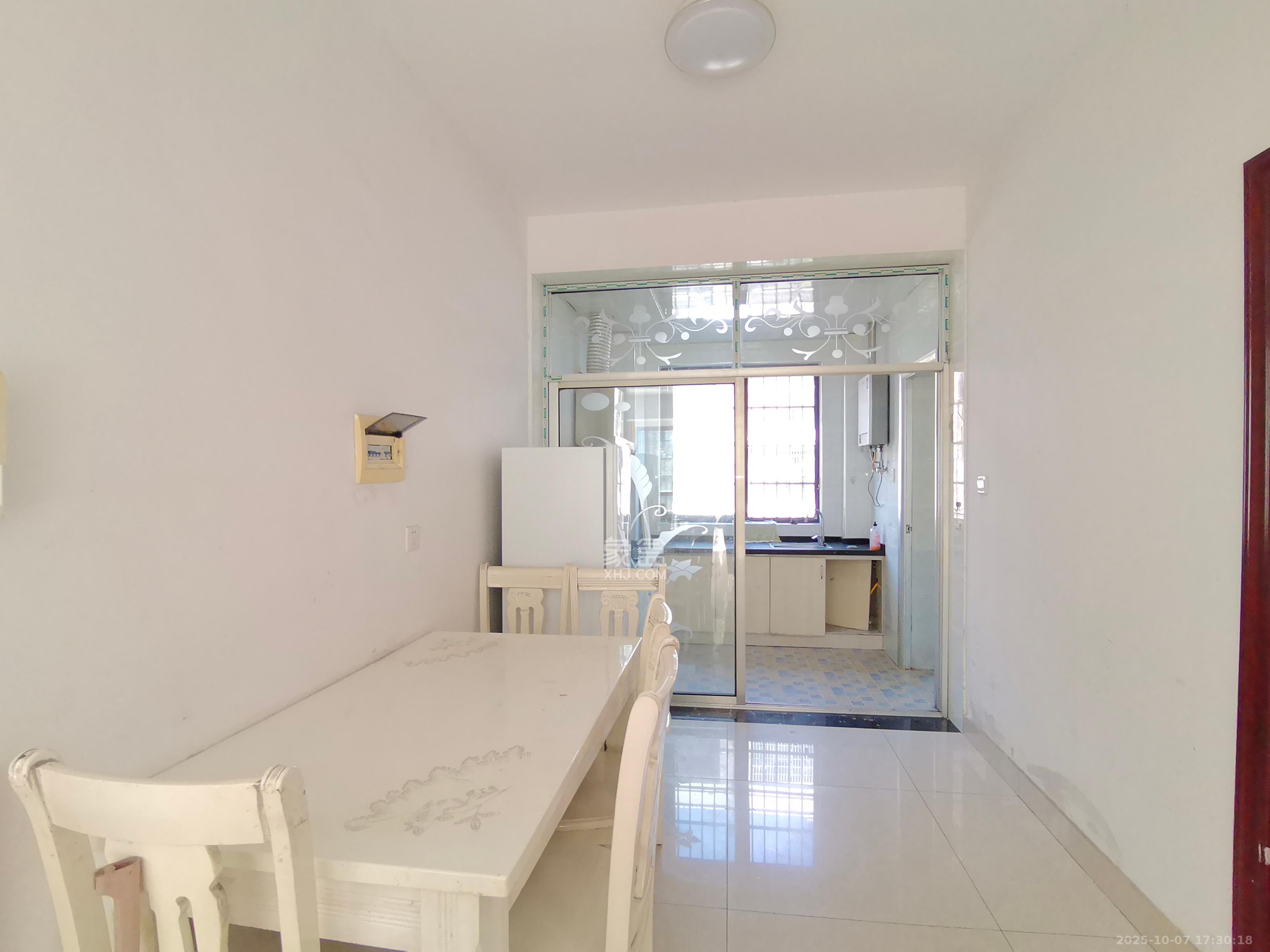 长通名城 2室1厅1卫 900.0元/月 长通名城 2室1厅1卫 900.0元/月室内图