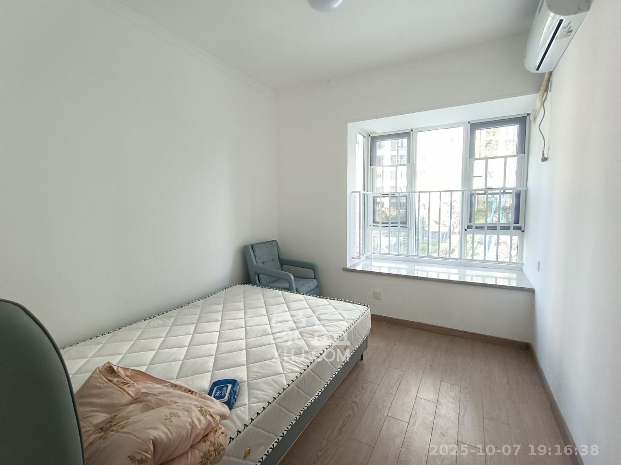 金地中交麓谷香颂(金地中交雅苑)  3室2厅2卫    3000.0元/月室内图