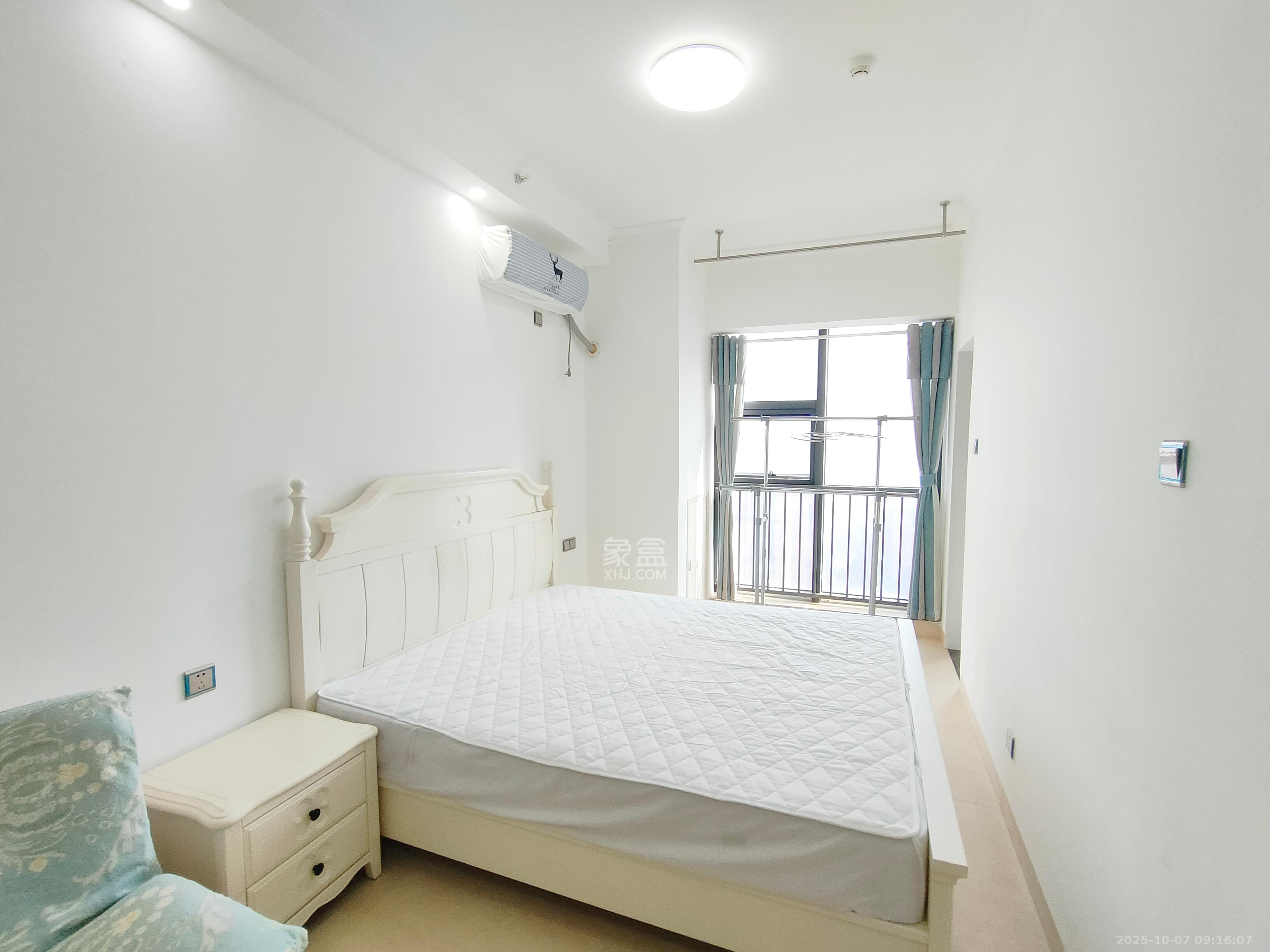 第六都(陆都小区)  1室1厅1卫    2100.0元/月 第六都(陆都小区)  1室1厅1卫    2100.0元/月室内图