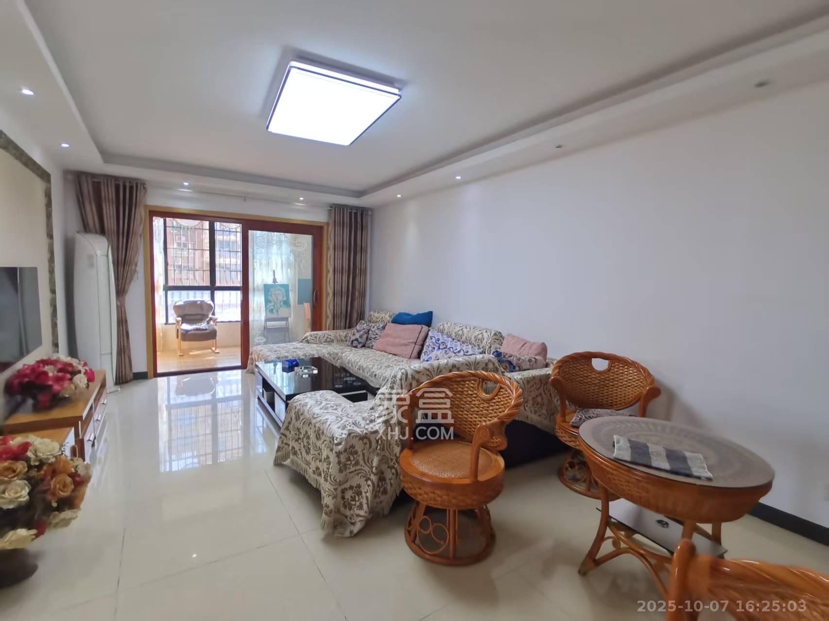 东玺门  3室2厅1卫    3200.0元/月室内图