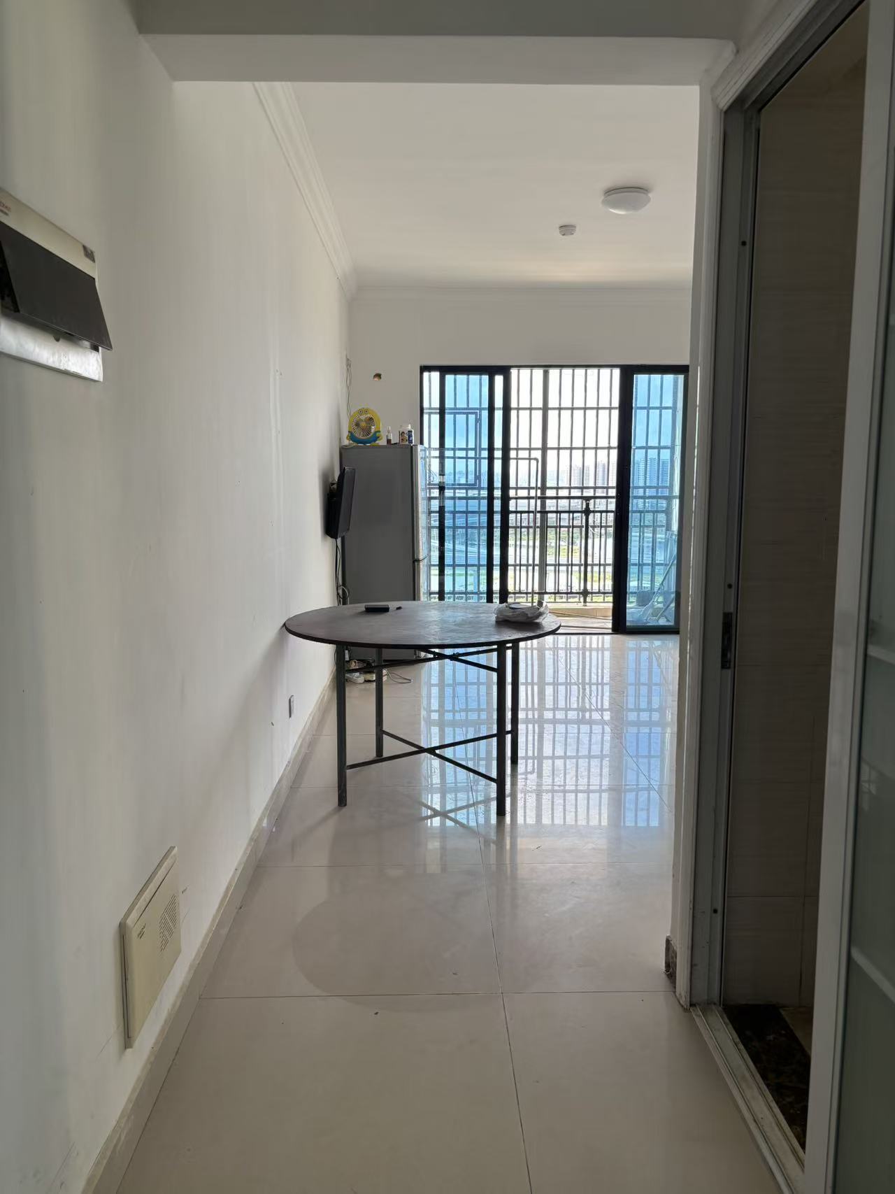 新海小区 1室1厅1卫 1000.0元/月 新海小区 1室1厅1卫 1000.0元/月室内图