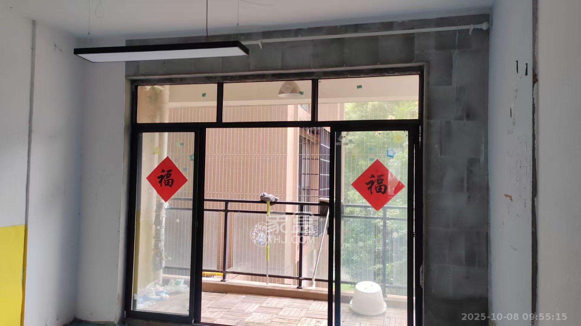 辉煌国际城二期  4室2厅1卫    1500.0元/月室内图