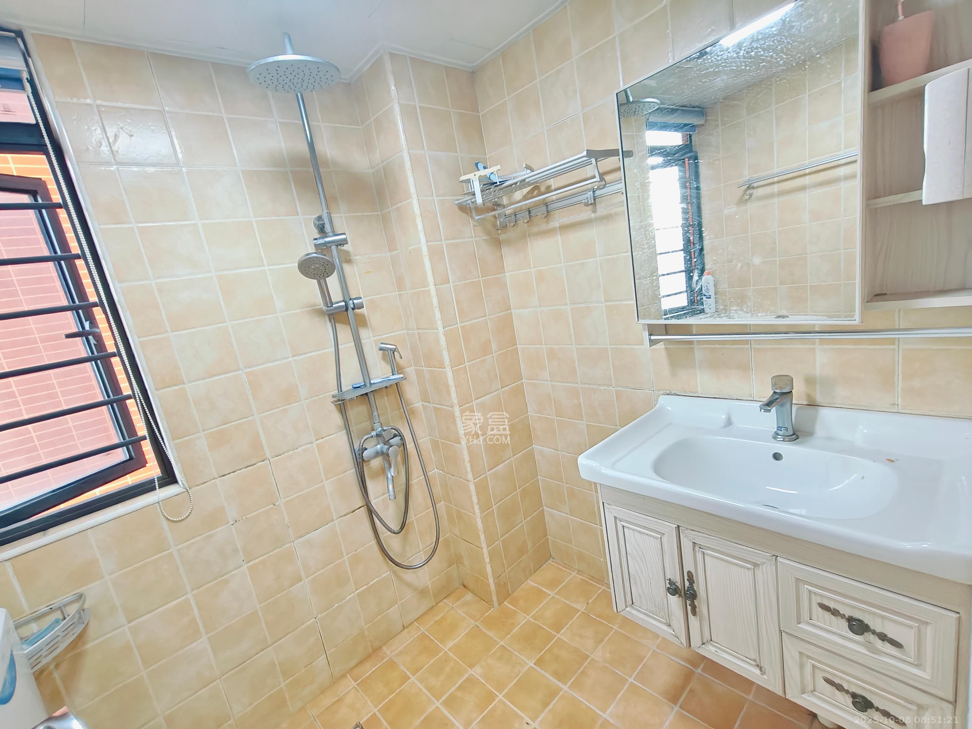 海伦春天 2室1厅1卫 1900.0元/月 海伦春天 2室1厅1卫 1900.0元/月室内图