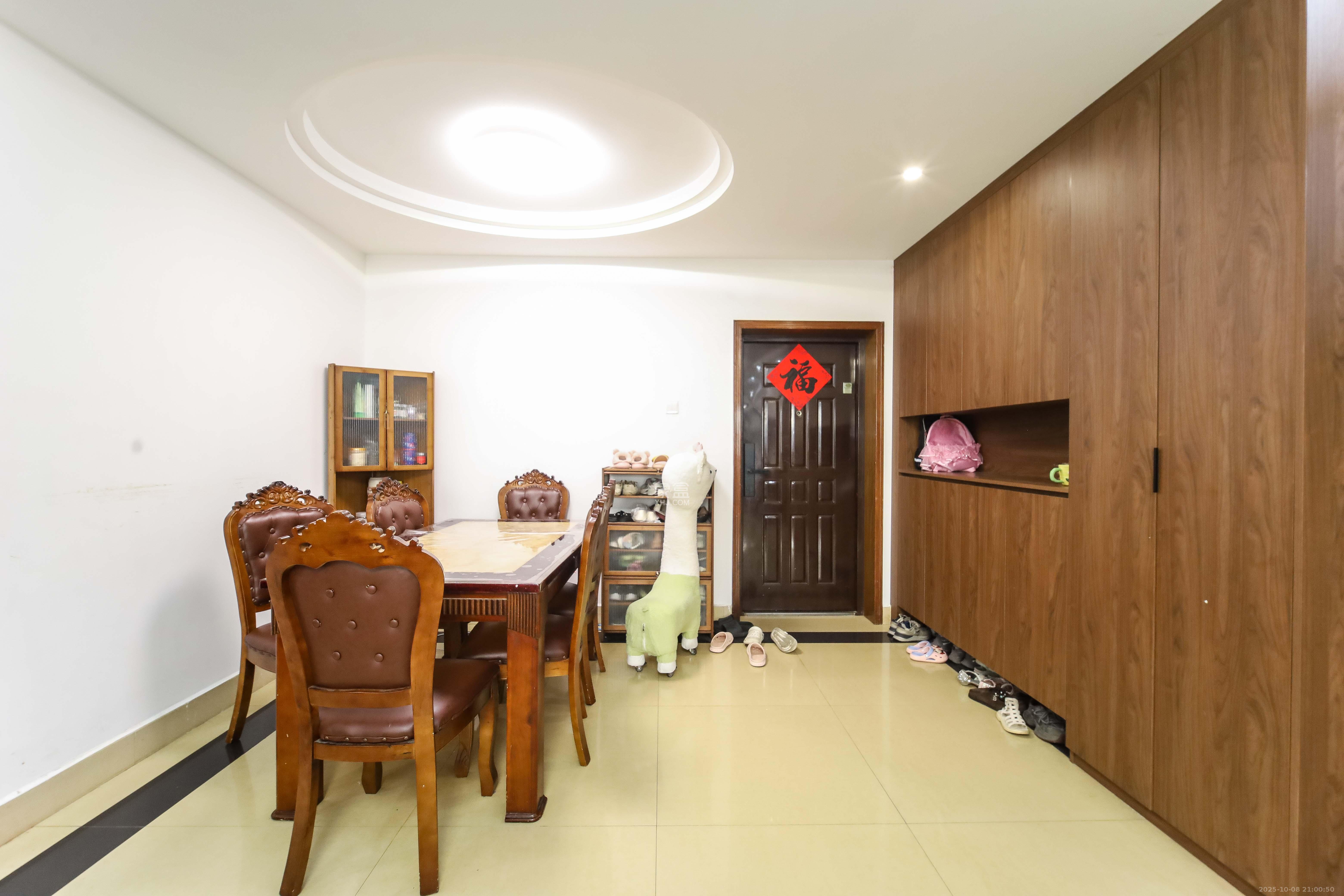 安泰新村 4室2厅2卫 95.0万 安泰新村 4室2厅2卫 95.0万客厅