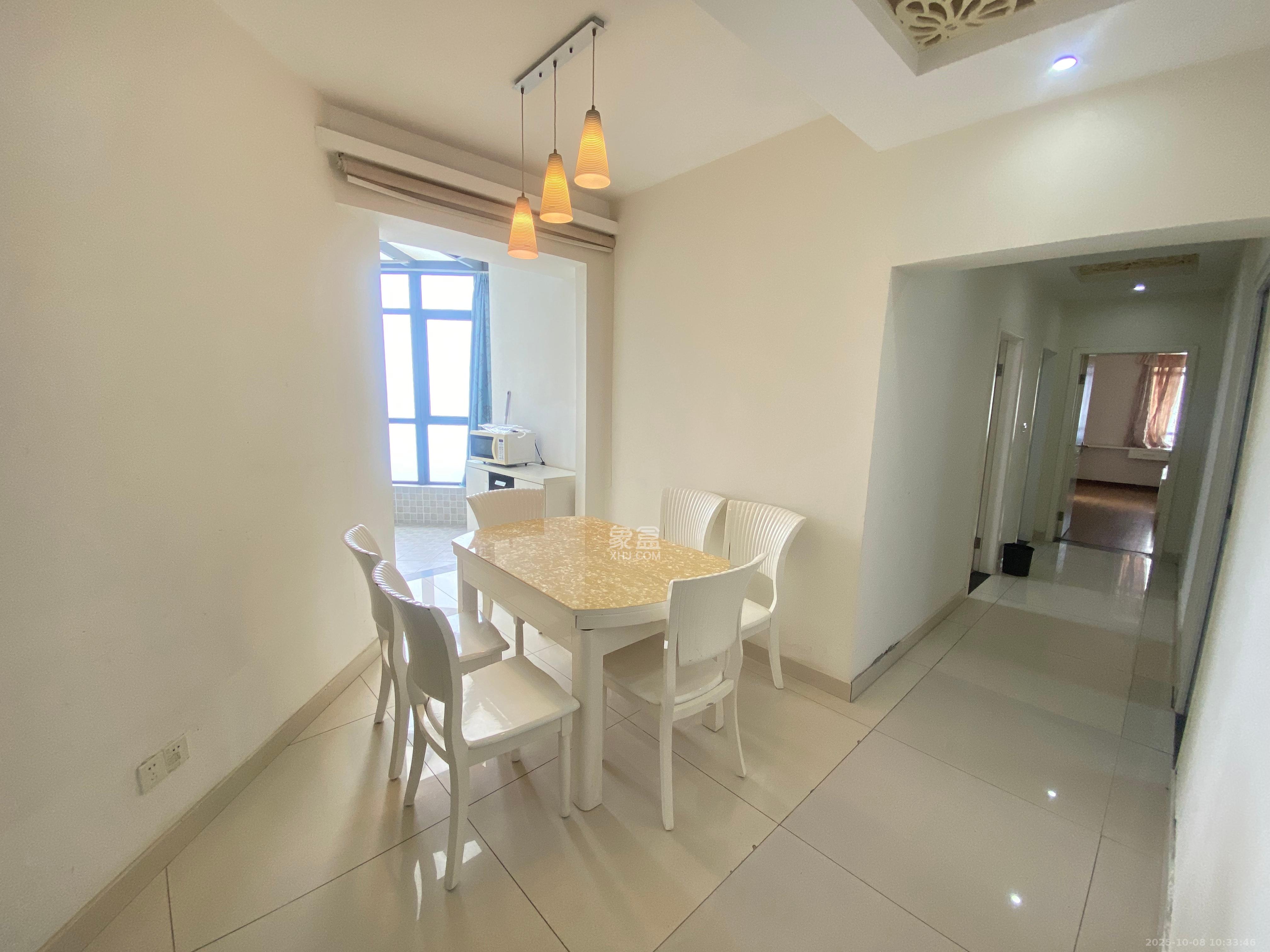 双湾国际(湘江御景花园) 4室2厅2卫 3000.0元/月 双湾国际(湘江御景花园) 4室2厅2卫 3000.0元/月室内图