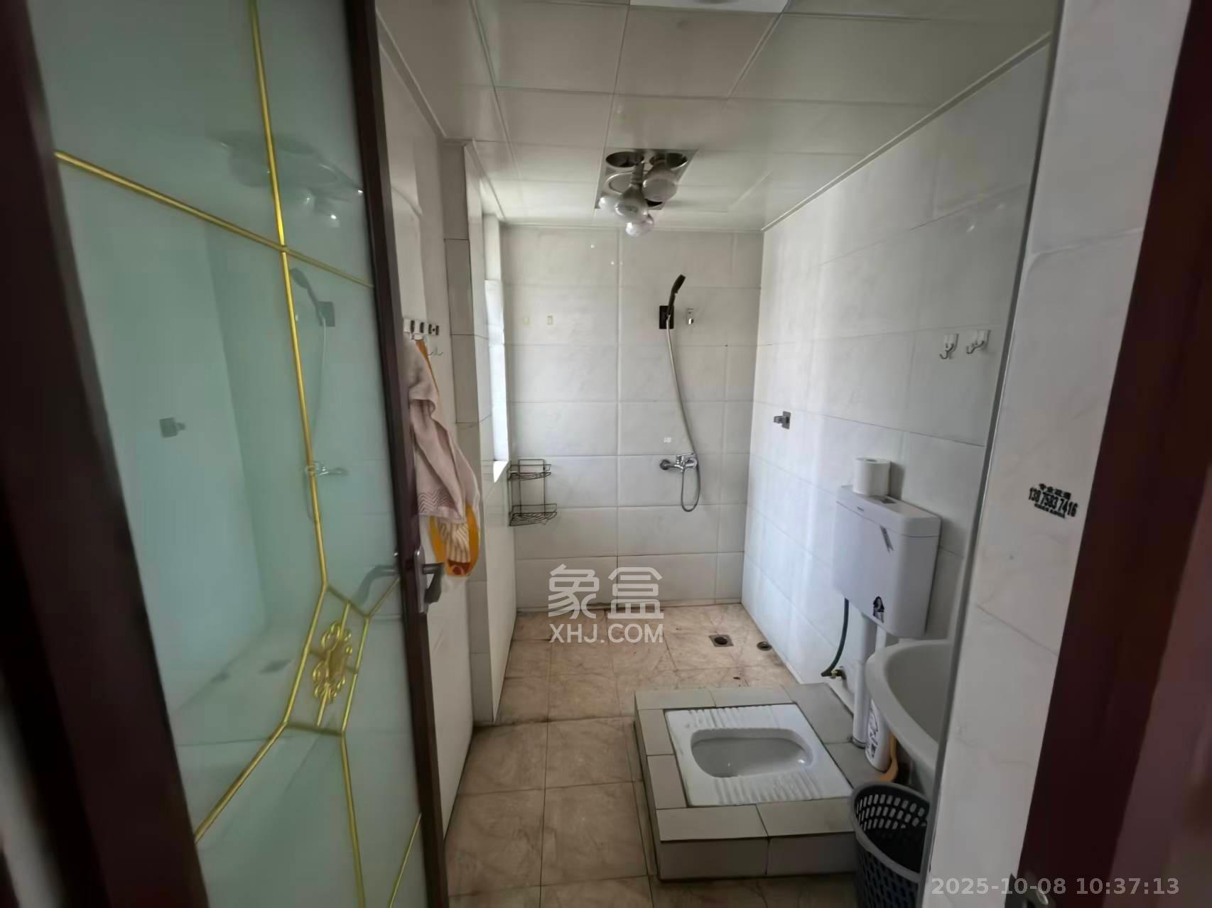 鑫远熙山 4室2厅2卫 2450.0元/月 鑫远熙山 4室2厅2卫 2450.0元/月室内图