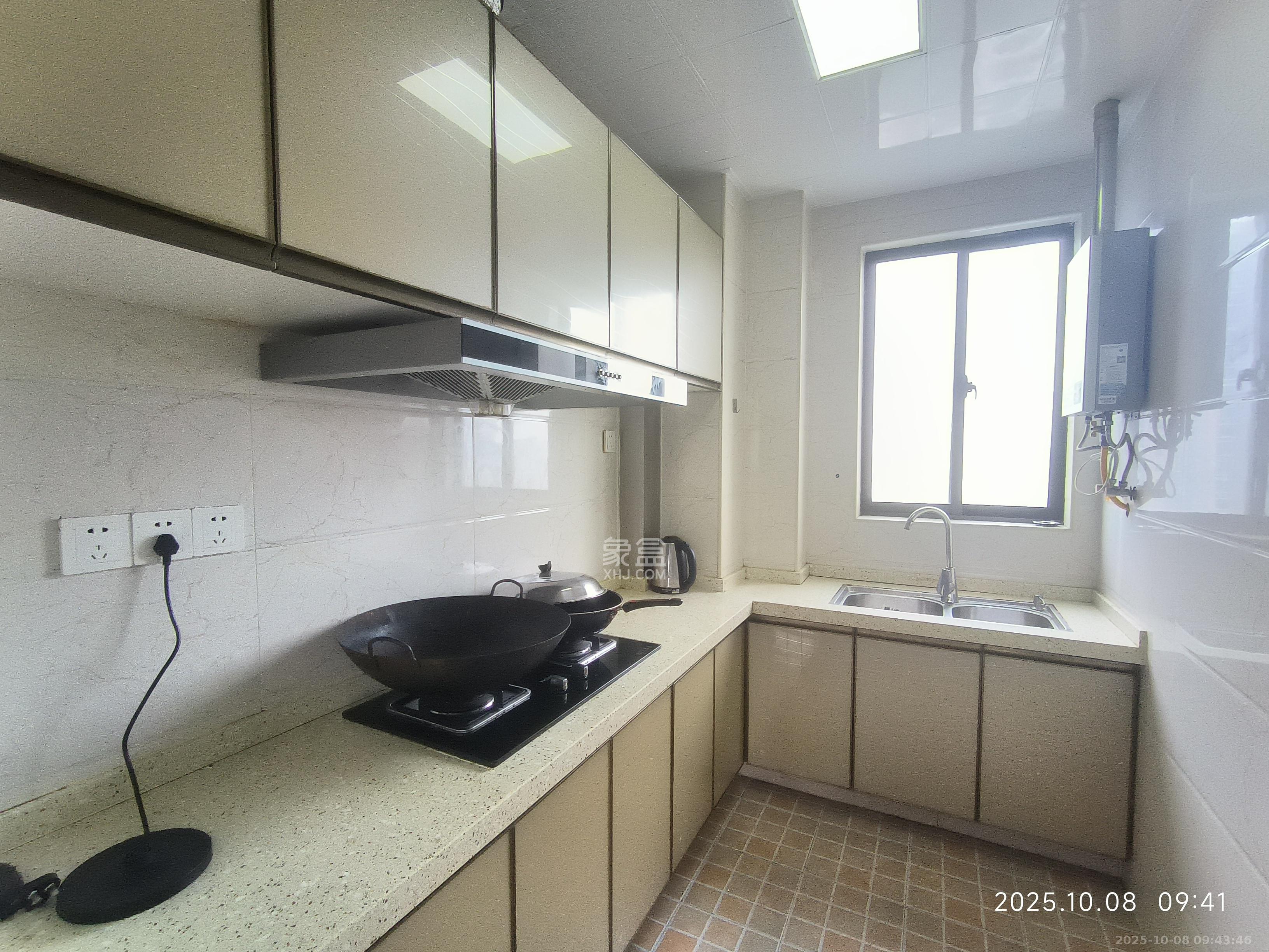 华润凤凰城二期 3室2厅2卫 1500.0元/月 华润凤凰城二期 3室2厅2卫 1500.0元/月室内图