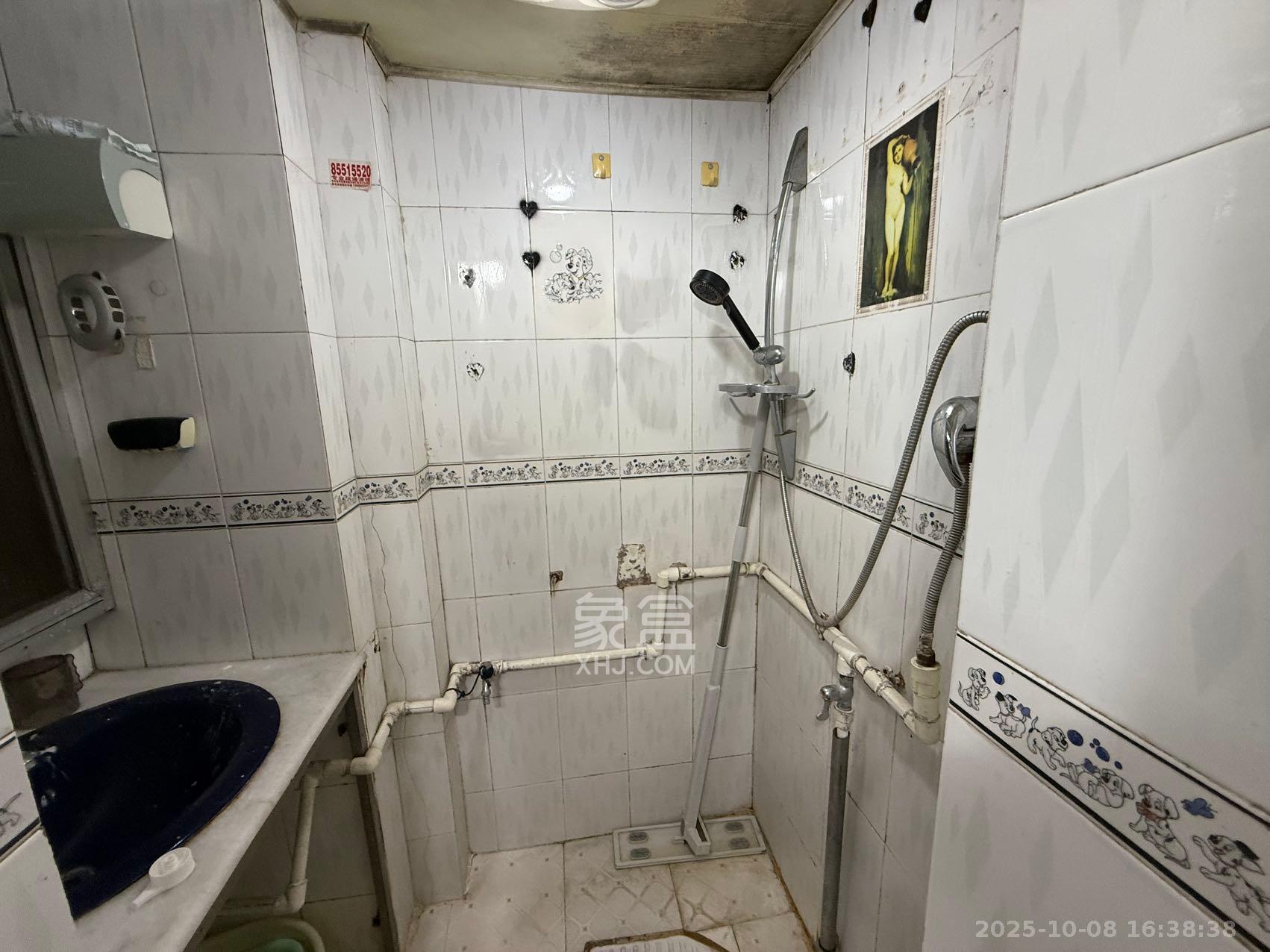 神龙歌舞剧院宿舍 1室1厅1卫 1500.0元/月 神龙歌舞剧院宿舍 1室1厅1卫 1500.0元/月室内图