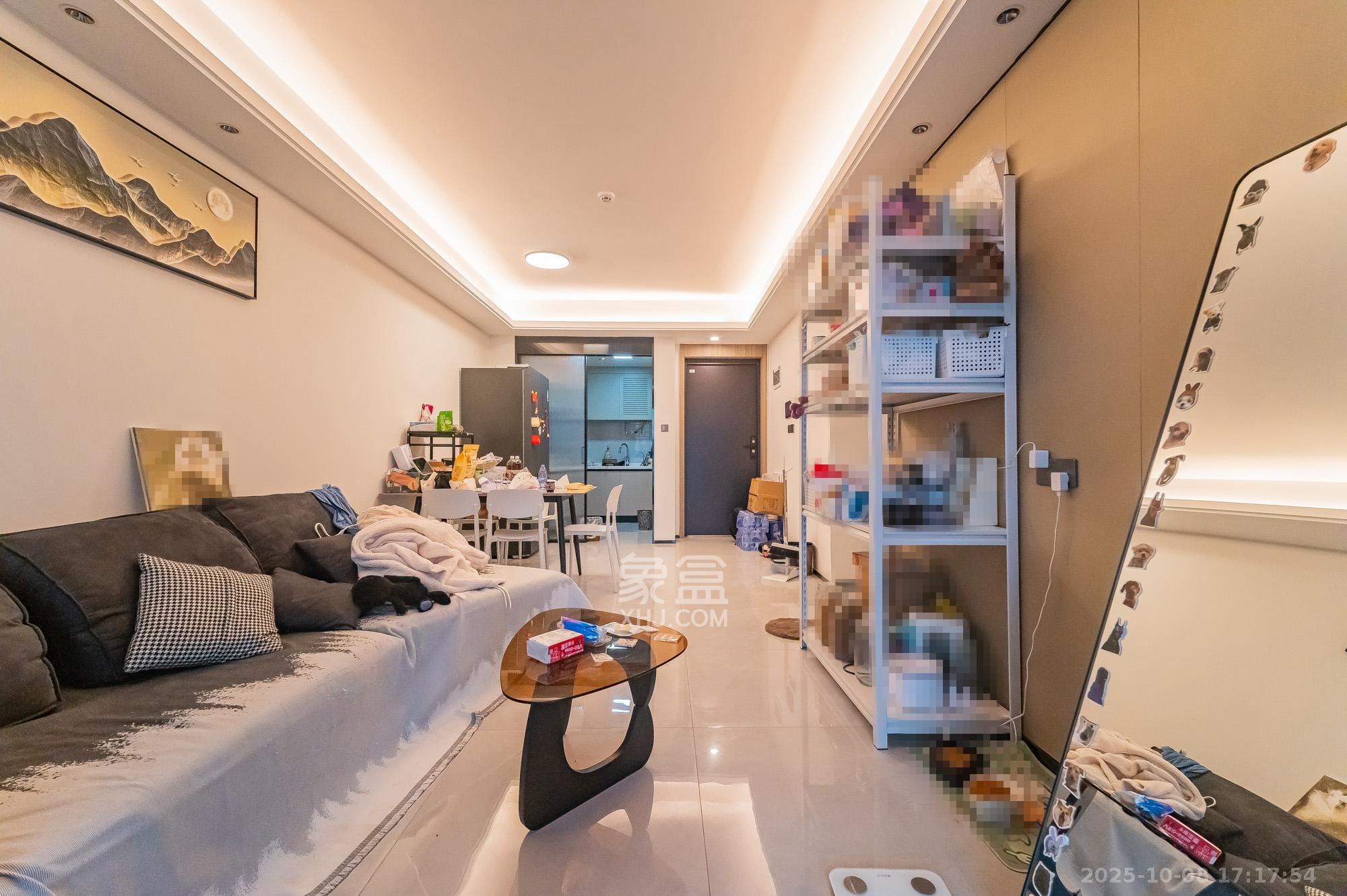 三一云谷 3室2厅2卫 99.8万 三一云谷 3室2厅2卫 99.8万客厅