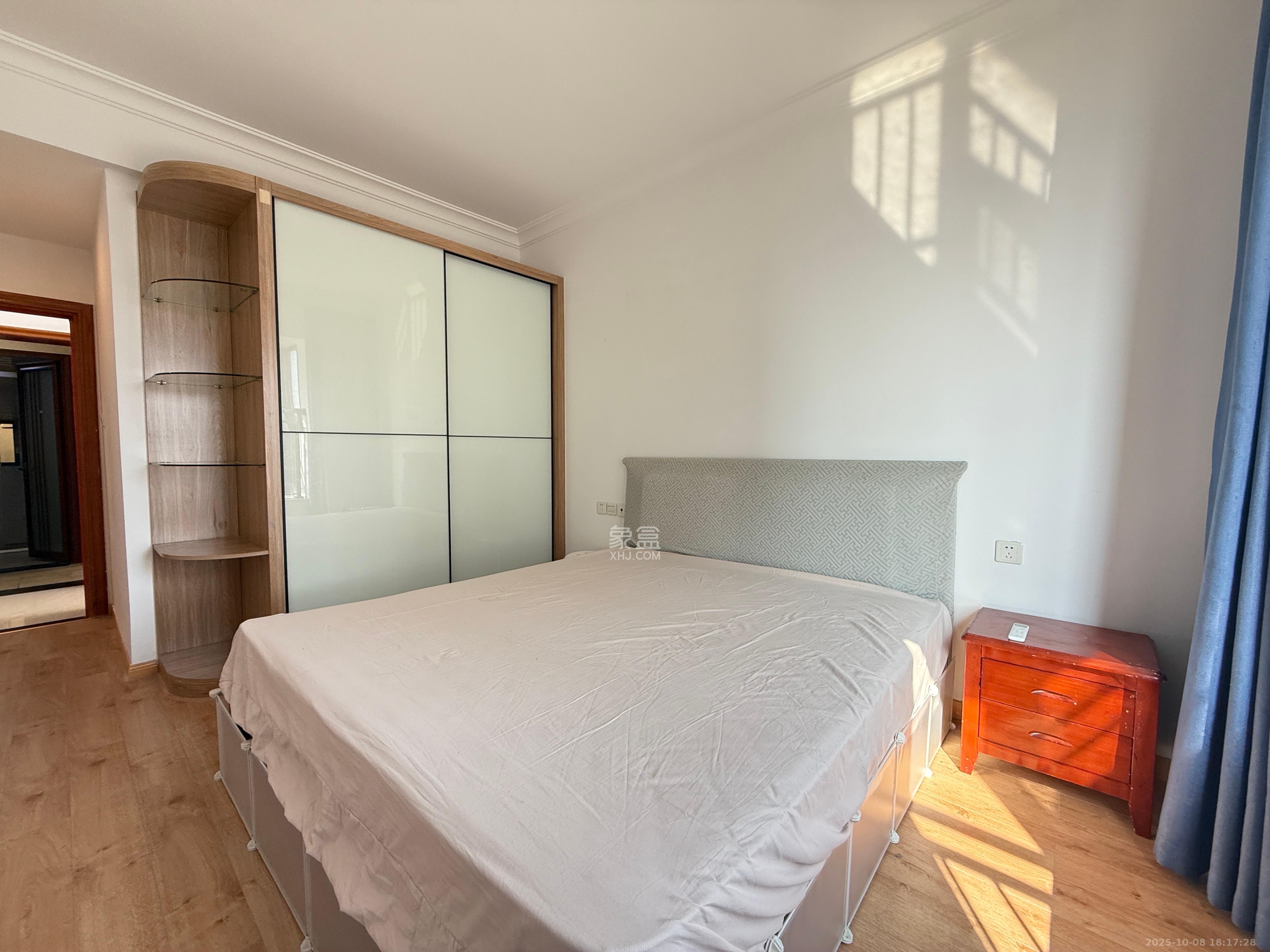 江山帝景哈佛  3室2厅1卫    2200.0元/月 江山帝景哈佛  3室2厅1卫    2200.0元/月室内图