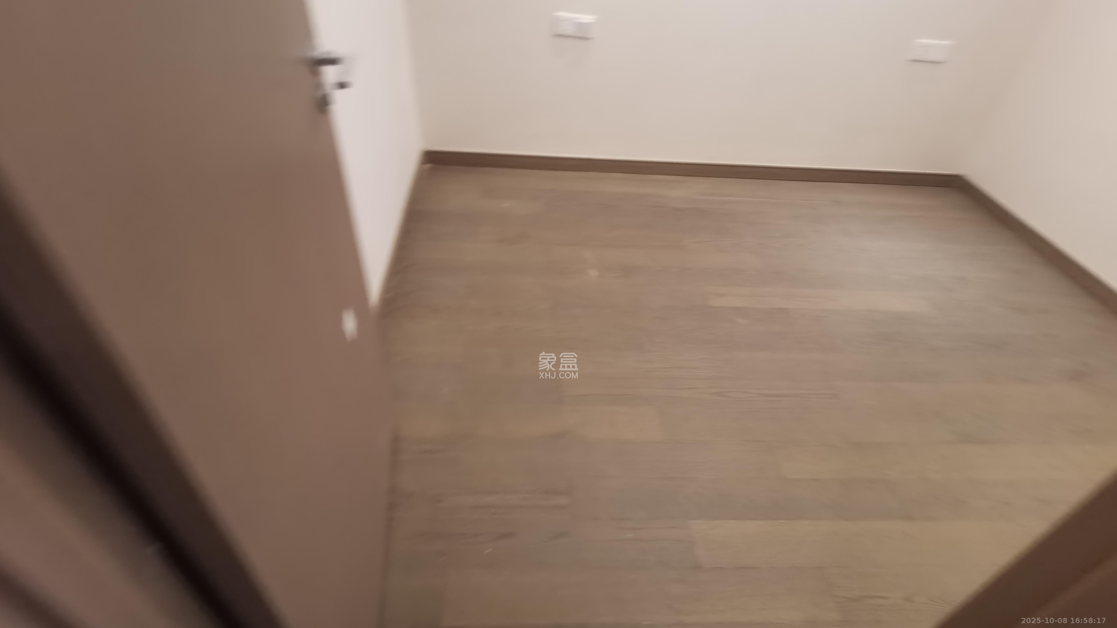 新力铂园(江山云著) 3室2厅2卫 3500.0元/月 新力铂园(江山云著) 3室2厅2卫 3500.0元/月室内图