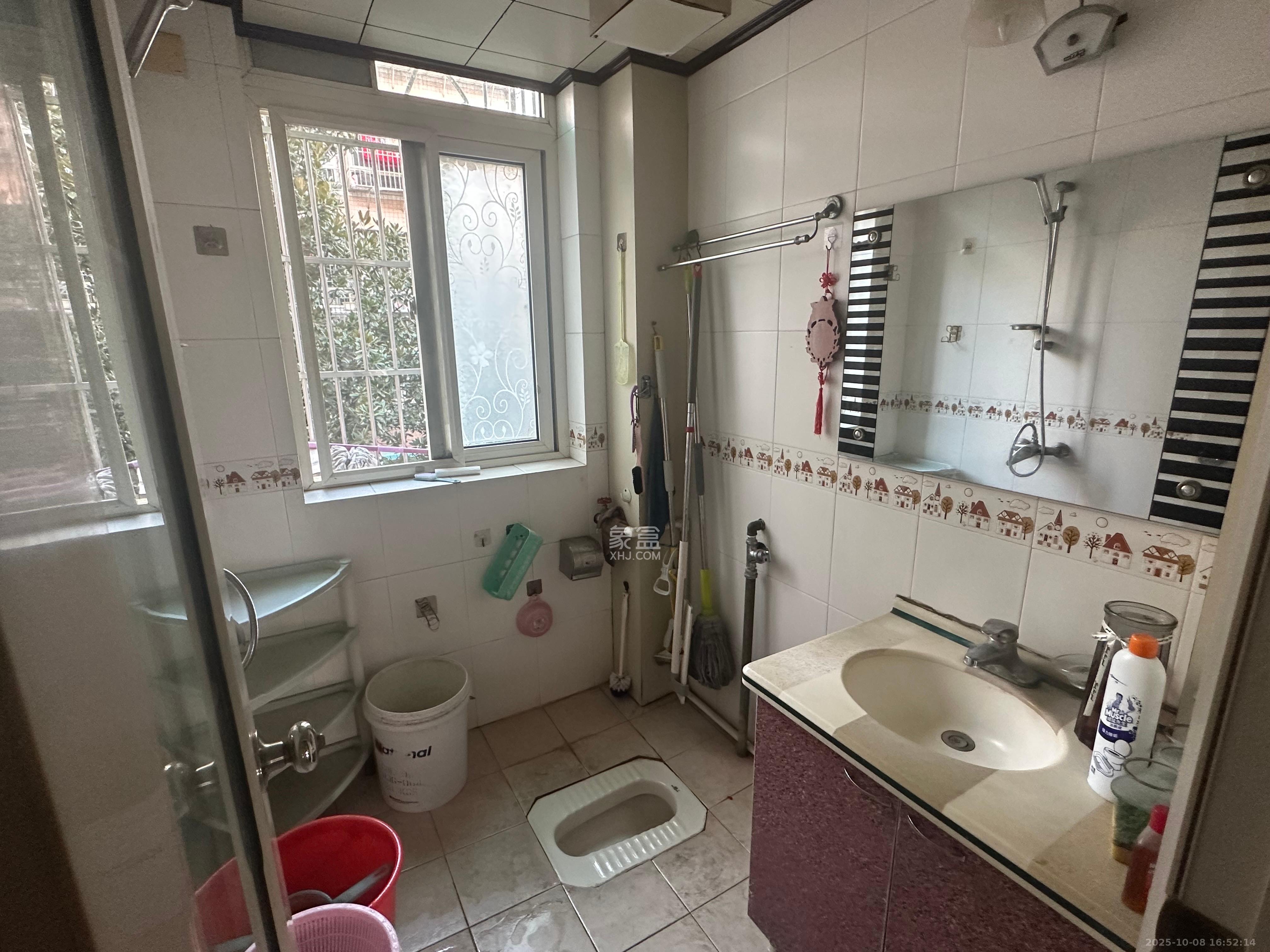 鑫天花园 3室2厅2卫 2000.0元/月 鑫天花园 3室2厅2卫 2000.0元/月室内图