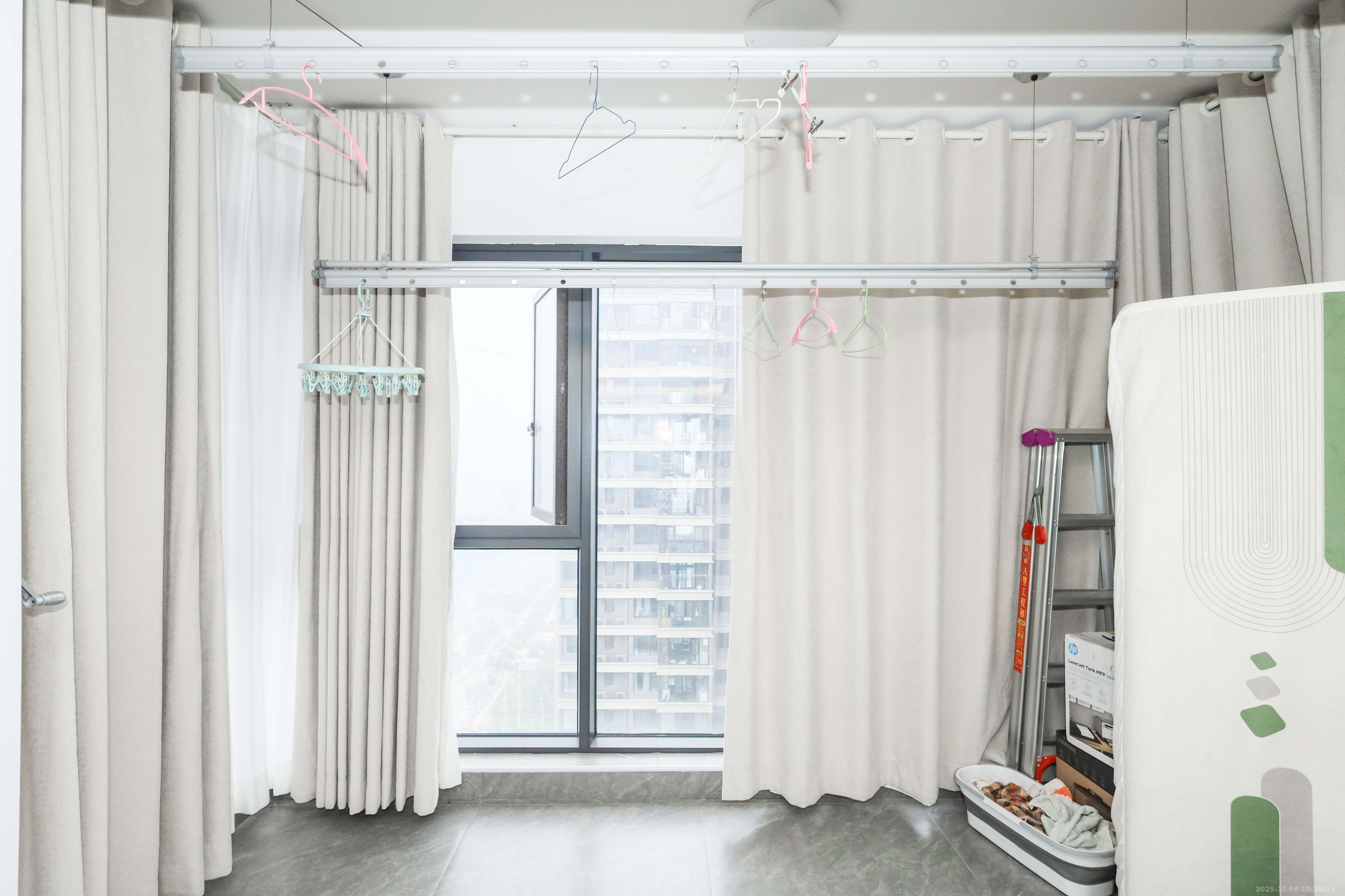 招商华发依云曦城 4室2厅2卫 150.0万 招商华发依云曦城 4室2厅2卫 150.0万阳台