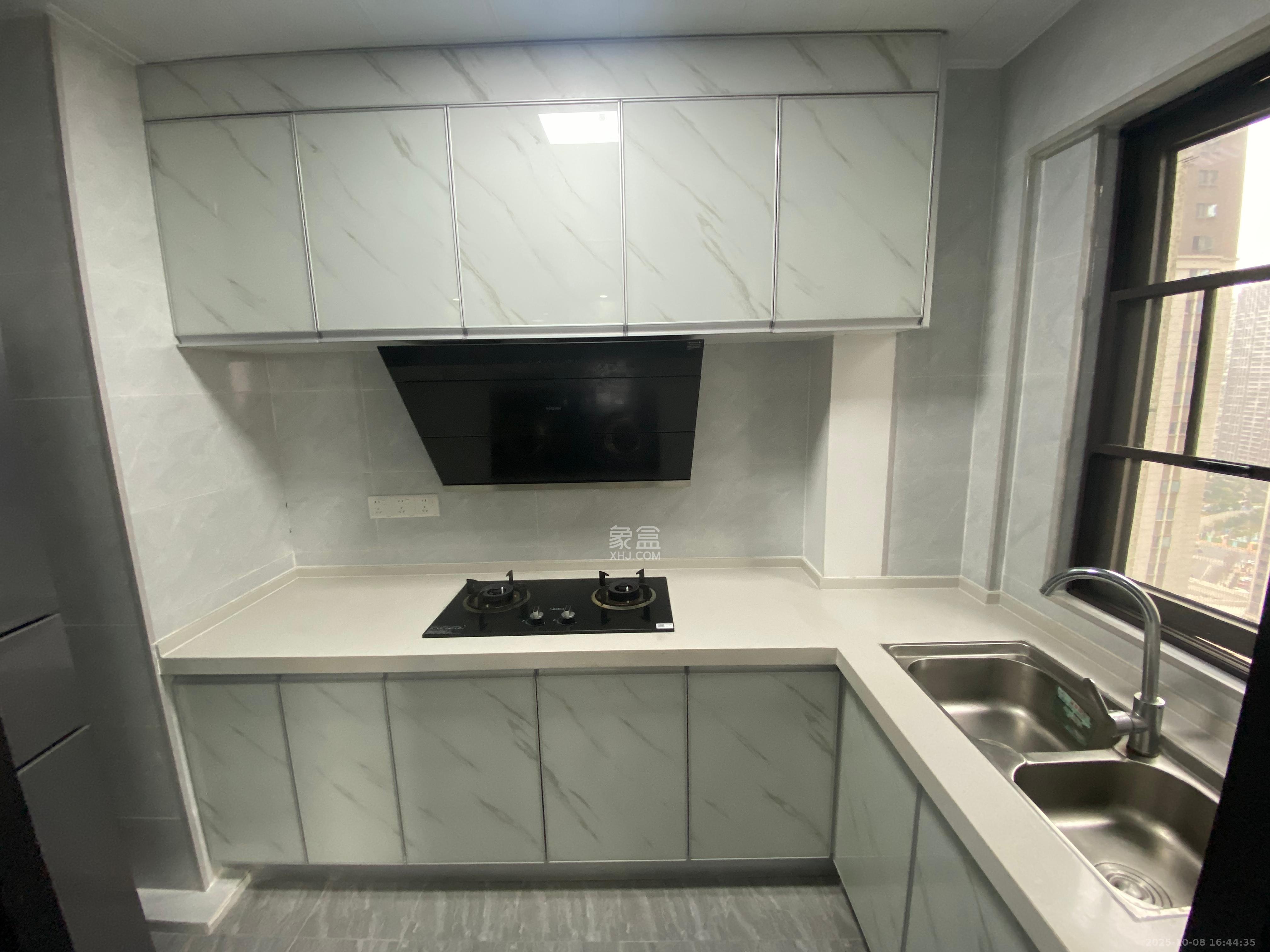 阳光城尚东湾愉景苑 4室2厅2卫 2800.0元/月 阳光城尚东湾愉景苑 4室2厅2卫 2800.0元/月室内图