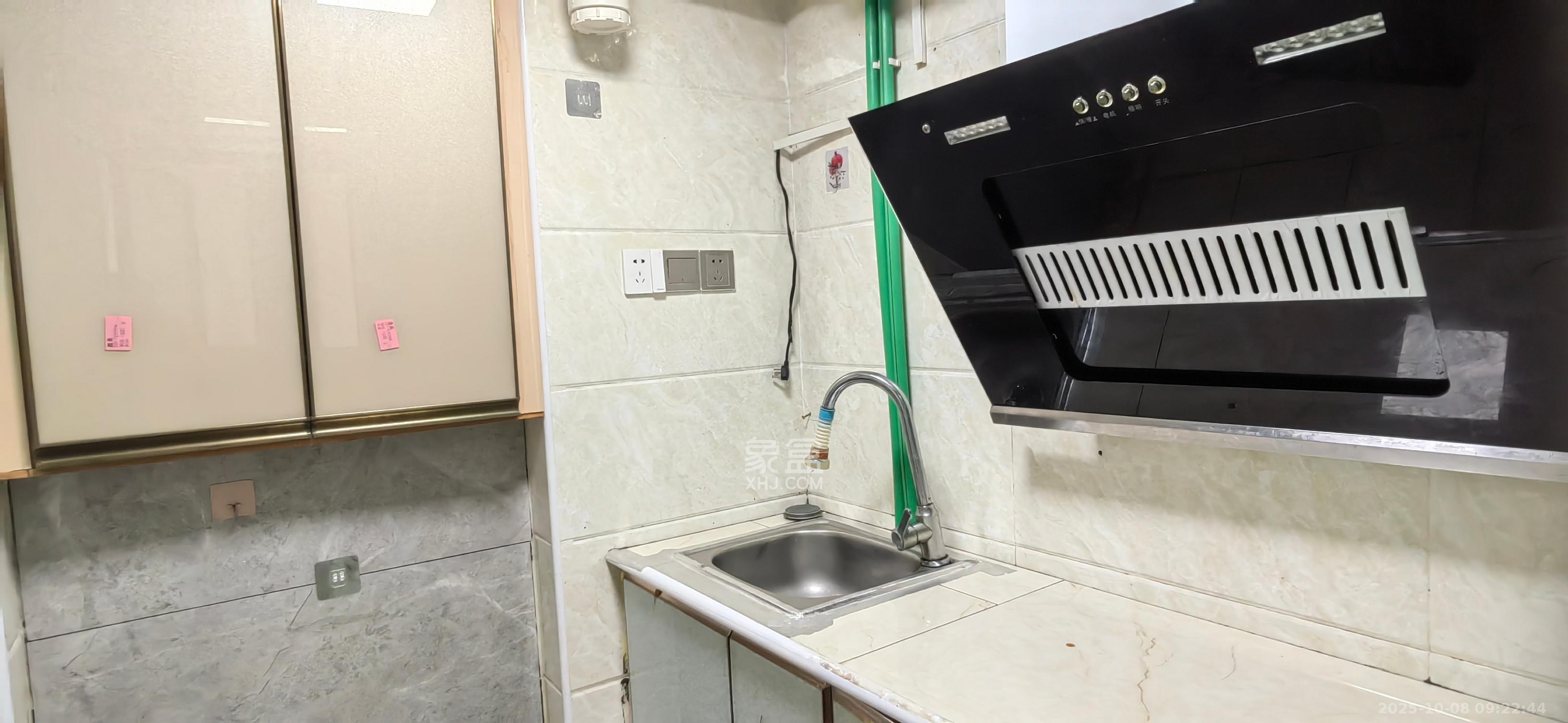 东方芙蓉  1室1厅1卫    1200.0元/月室内图