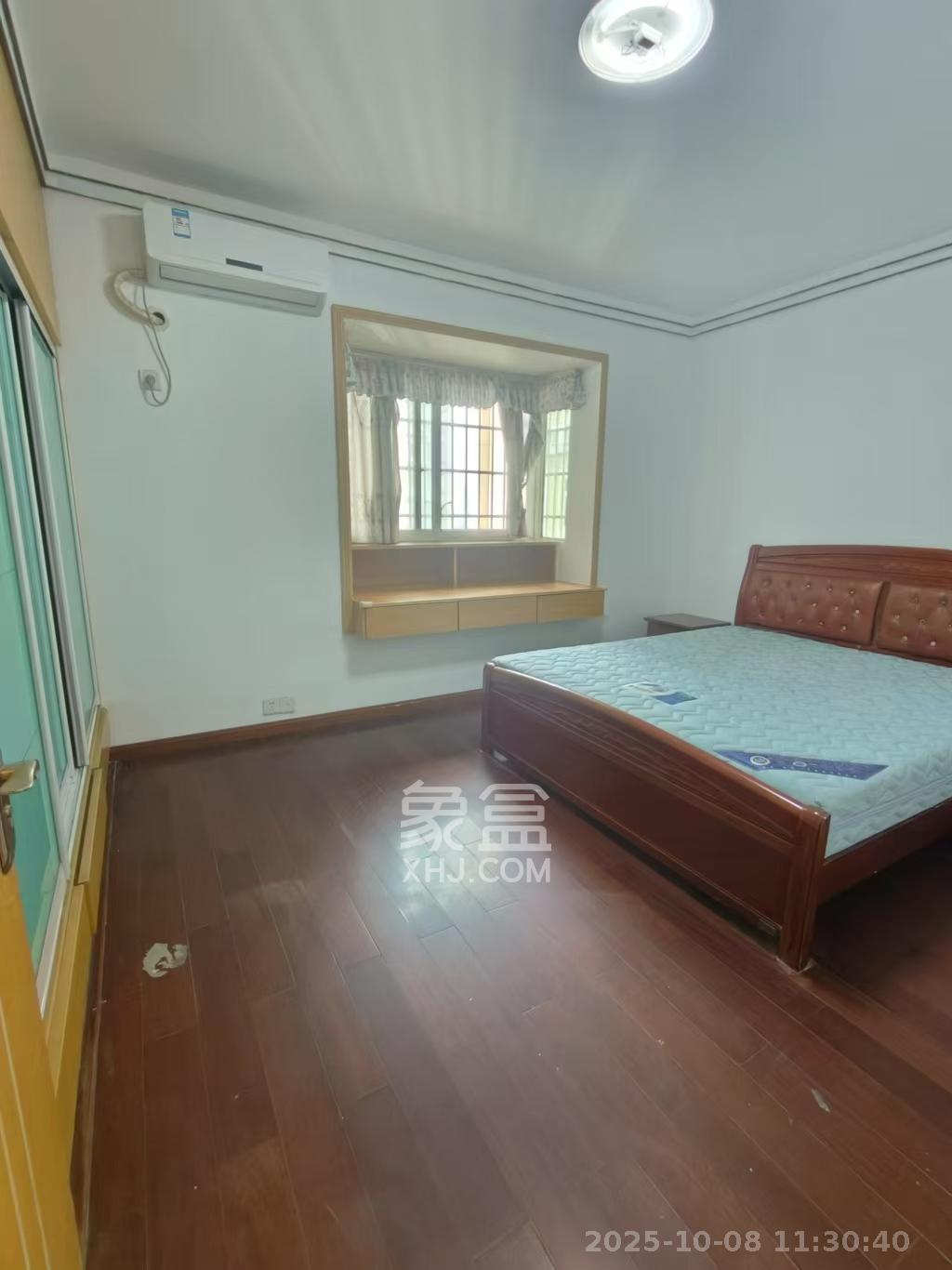 麓谷加州阳光  2室2厅1卫    2100.0元/月 麓谷加州阳光  2室2厅1卫    2100.0元/月室内图