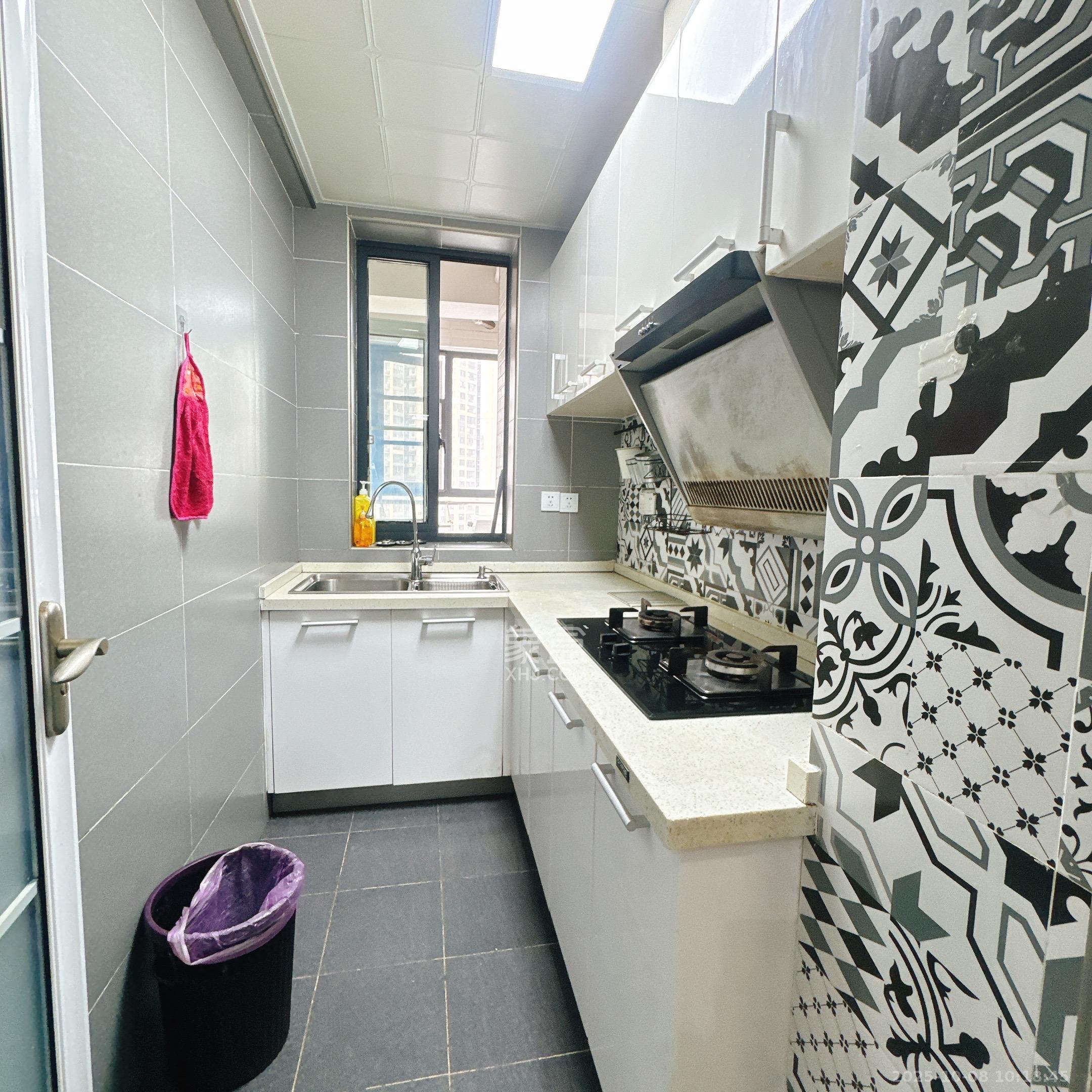 北辰三角洲E3区 1室1厅1卫 2700.0元/月 北辰三角洲E3区 1室1厅1卫 2700.0元/月室内图