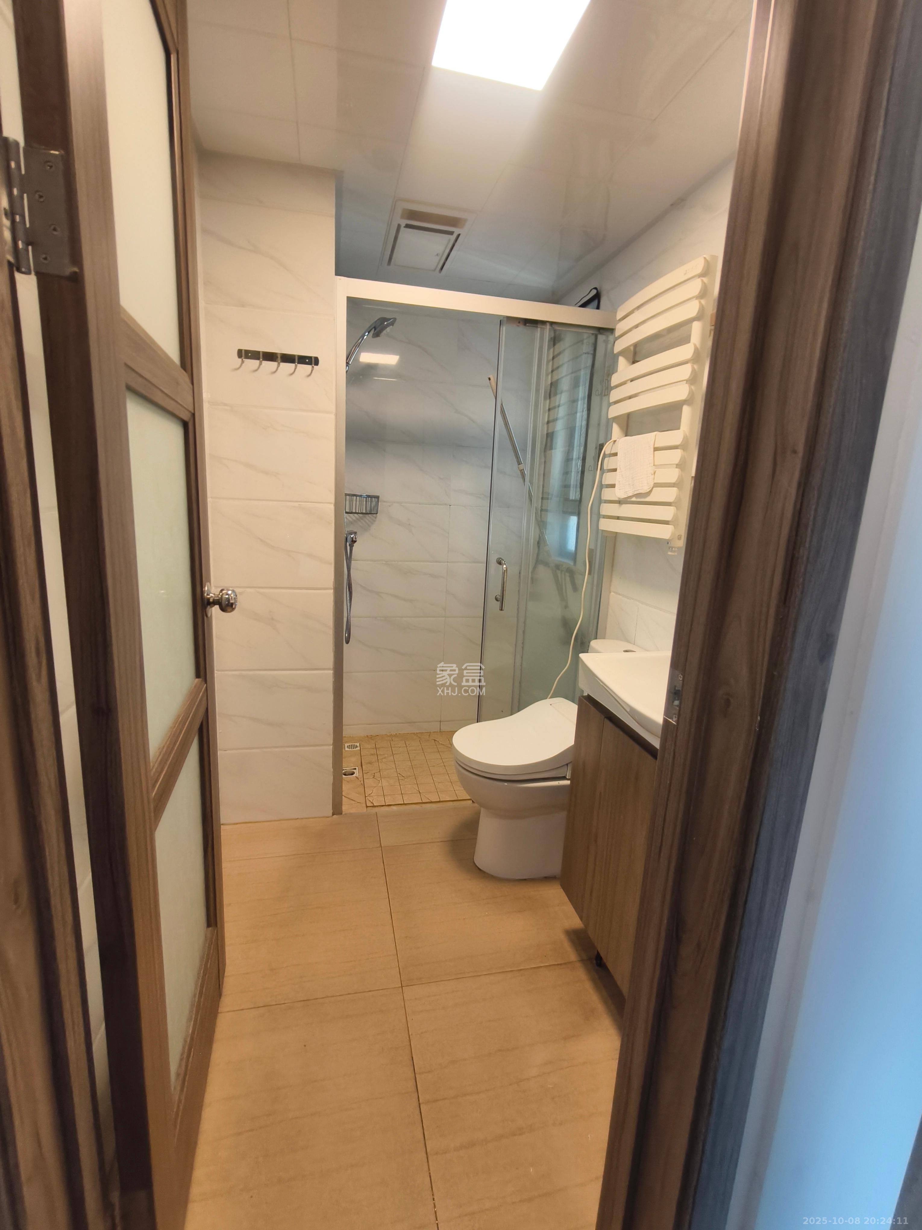 碧桂园星城首府 3室2厅2卫 2800.0元/月 碧桂园星城首府 3室2厅2卫 2800.0元/月室内图