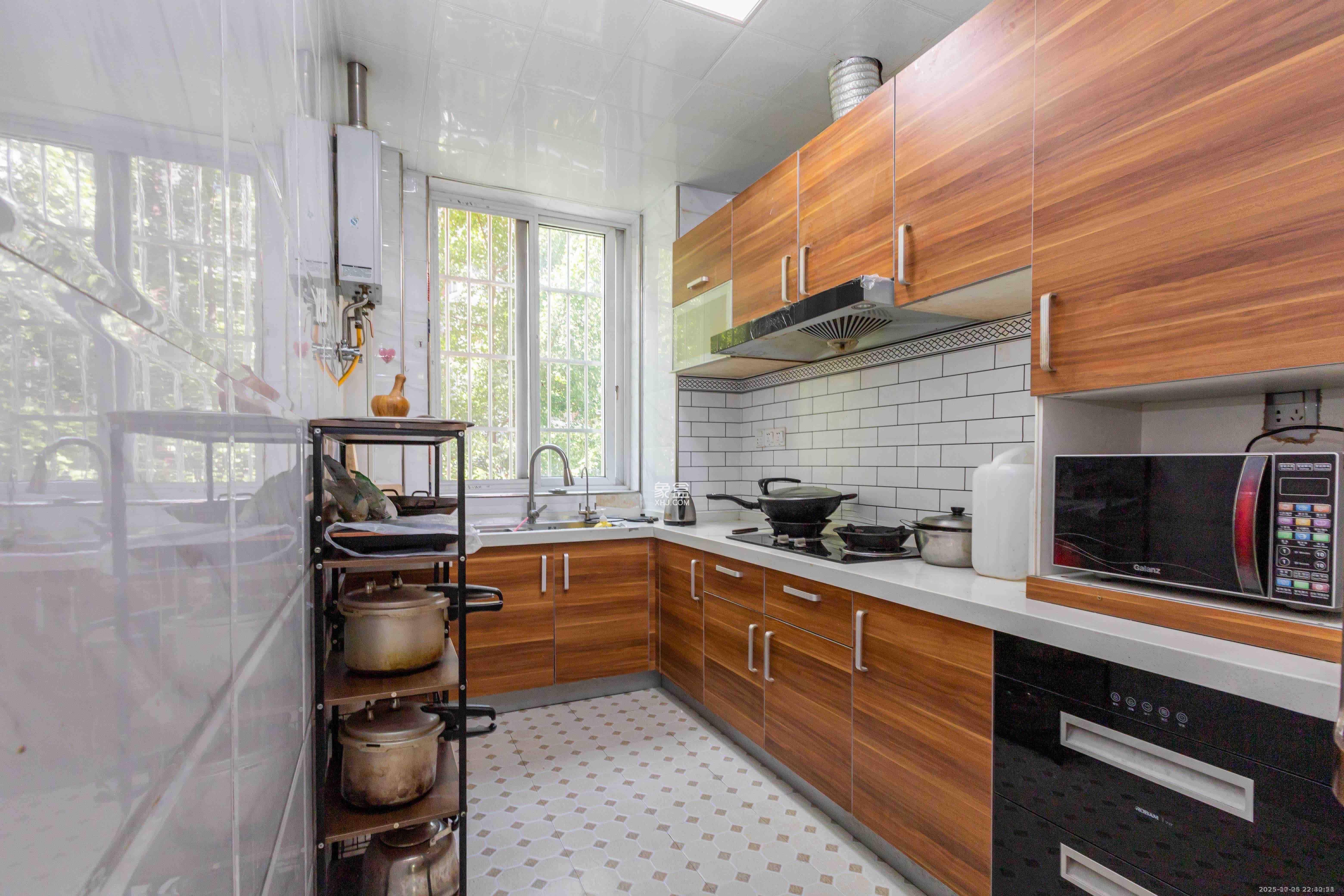 星城国际 3室2厅1卫 1800.0元/月 星城国际 3室2厅1卫 1800.0元/月室内图