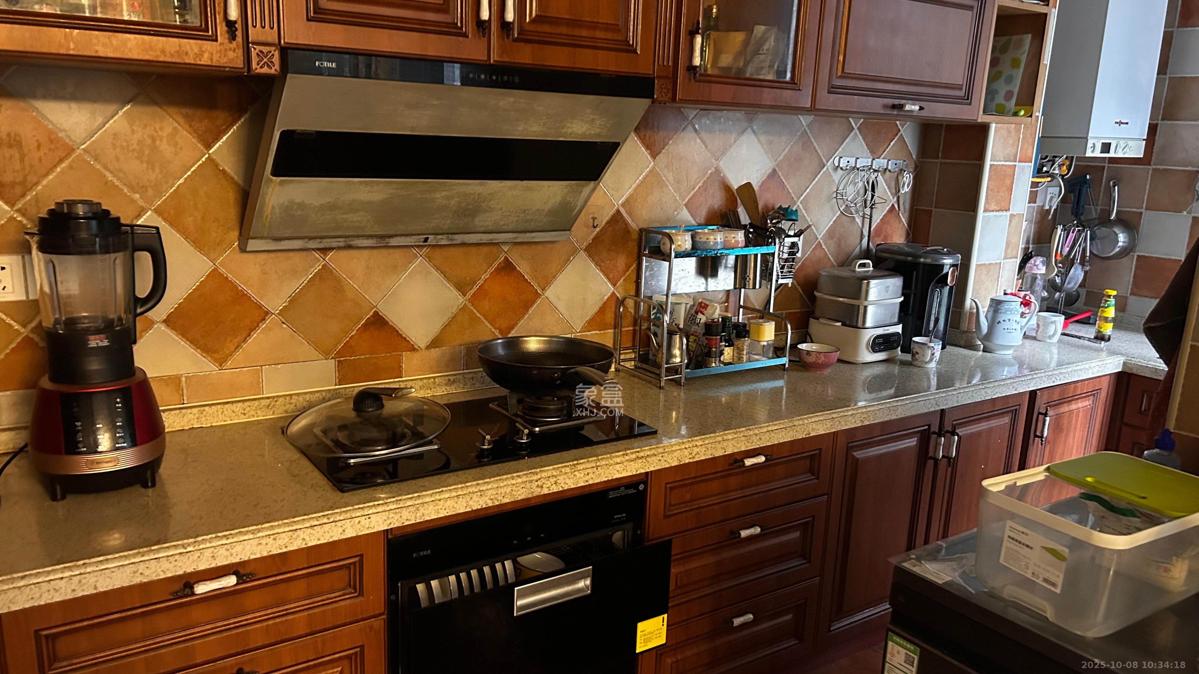 北辰三角洲E3区 3室2厅2卫 4500.0元/月 北辰三角洲E3区 3室2厅2卫 4500.0元/月室内图