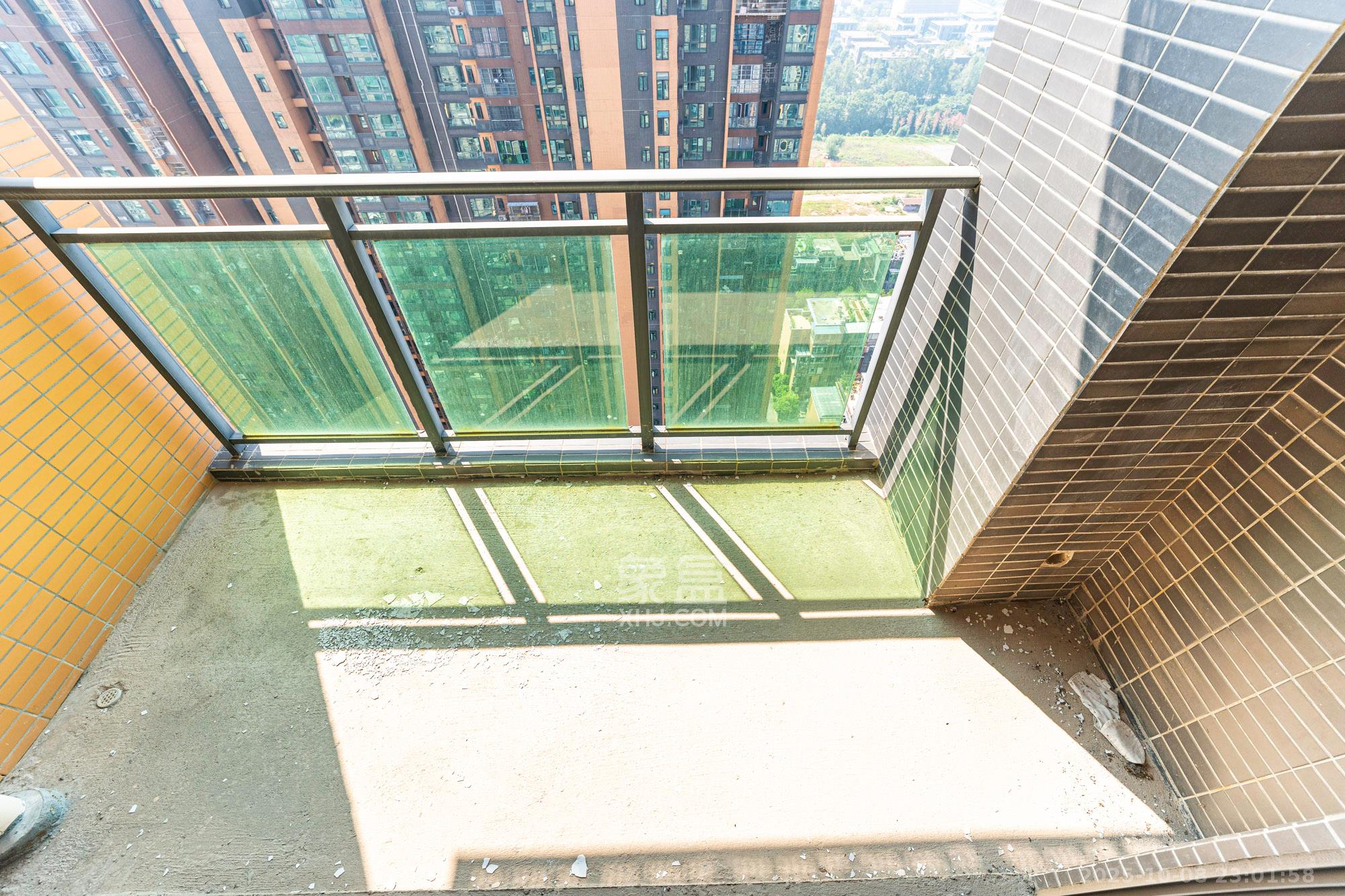 海伦春天  2室2厅1卫    39.8万阳台