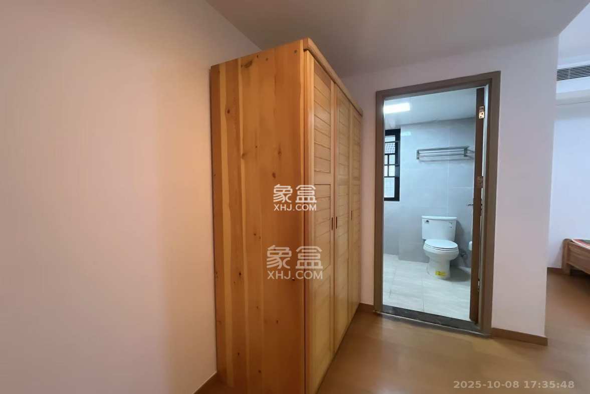 清控湖山雅居北区  3室2厅1卫    1800.0元/月 清控湖山雅居北区  3室2厅1卫    1800.0元/月室内图