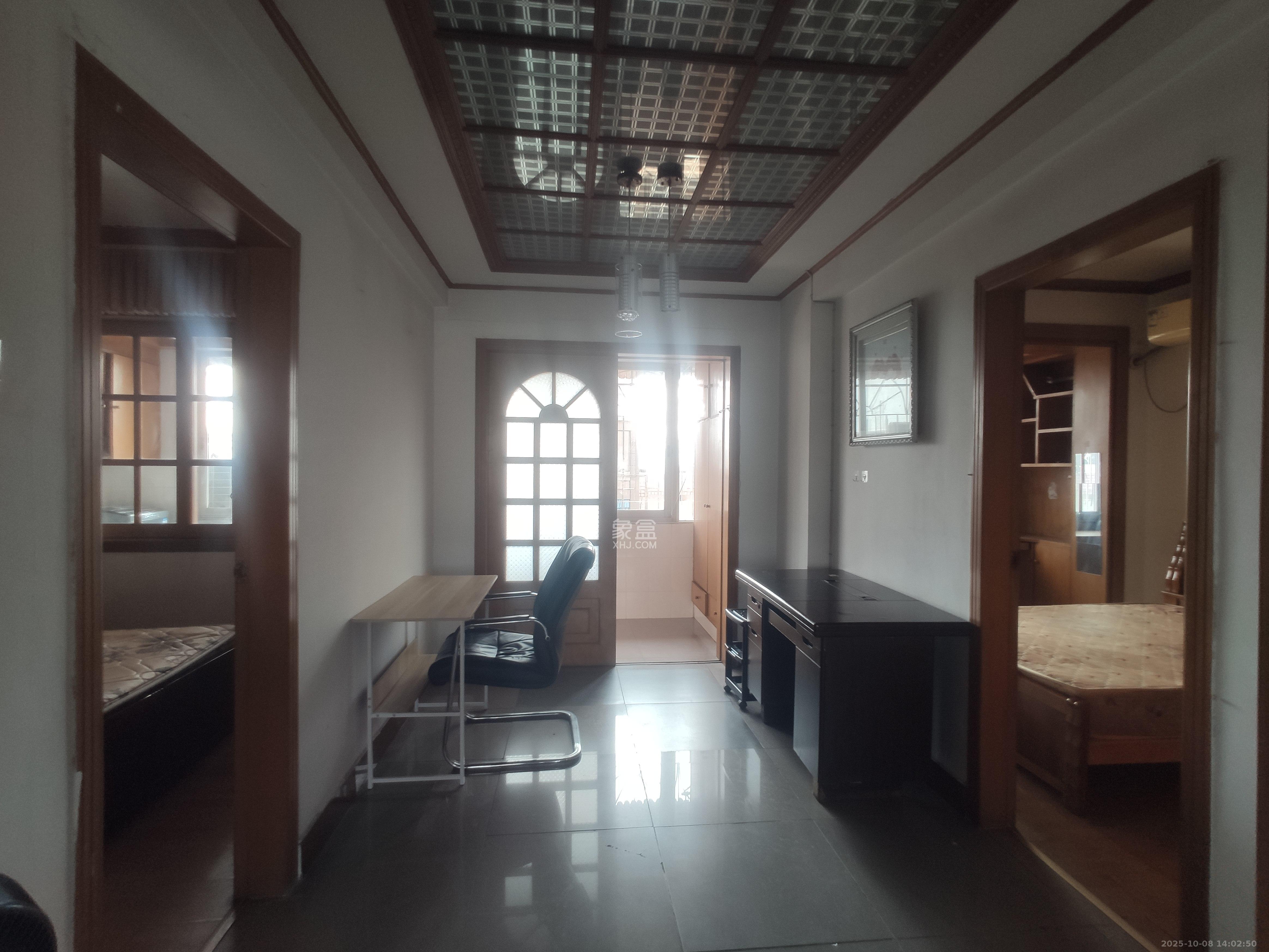 广铁六公司宿舍 2室2厅1卫 1800.0元/月 广铁六公司宿舍 2室2厅1卫 1800.0元/月室内图