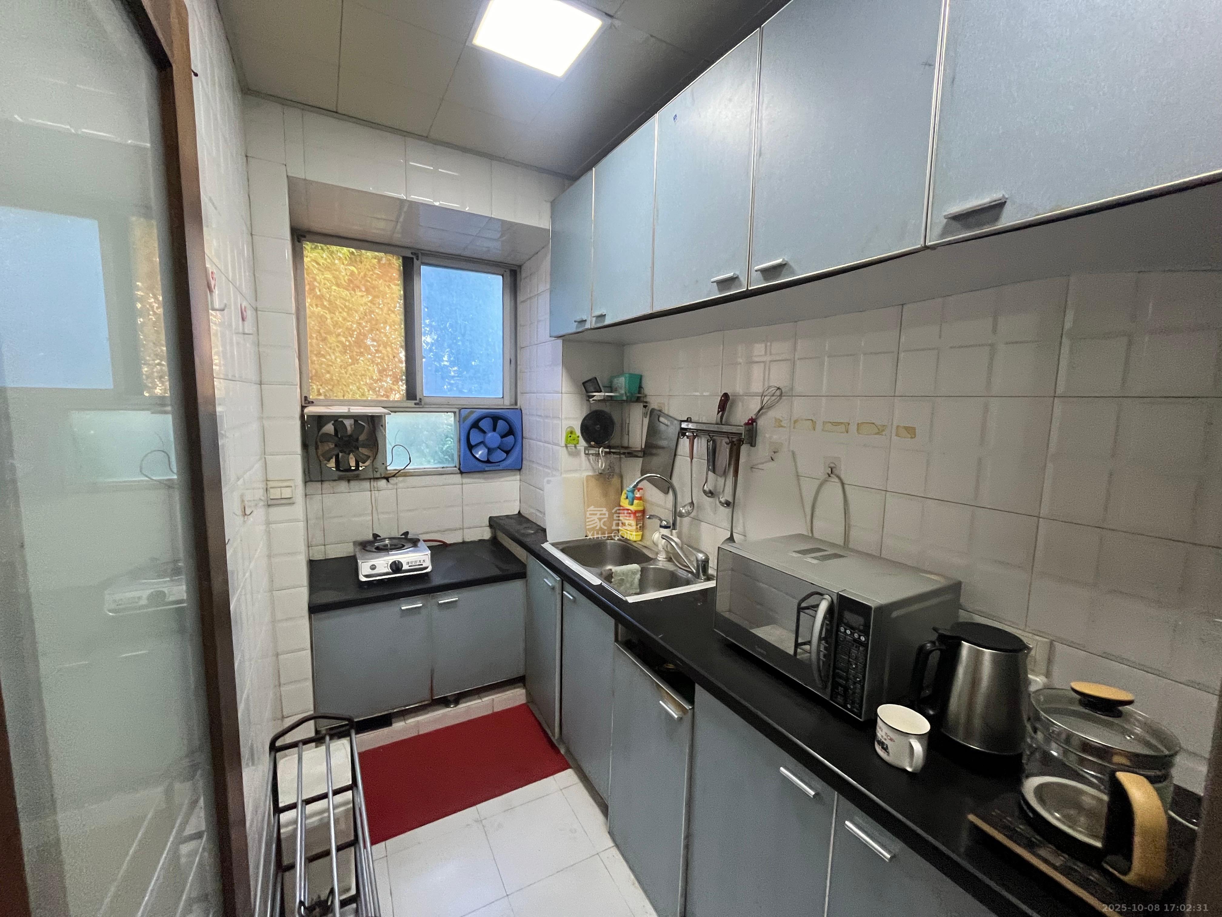 长重机械厂宿舍 2室1厅1卫 1300.0元/月 长重机械厂宿舍 2室1厅1卫 1300.0元/月室内图