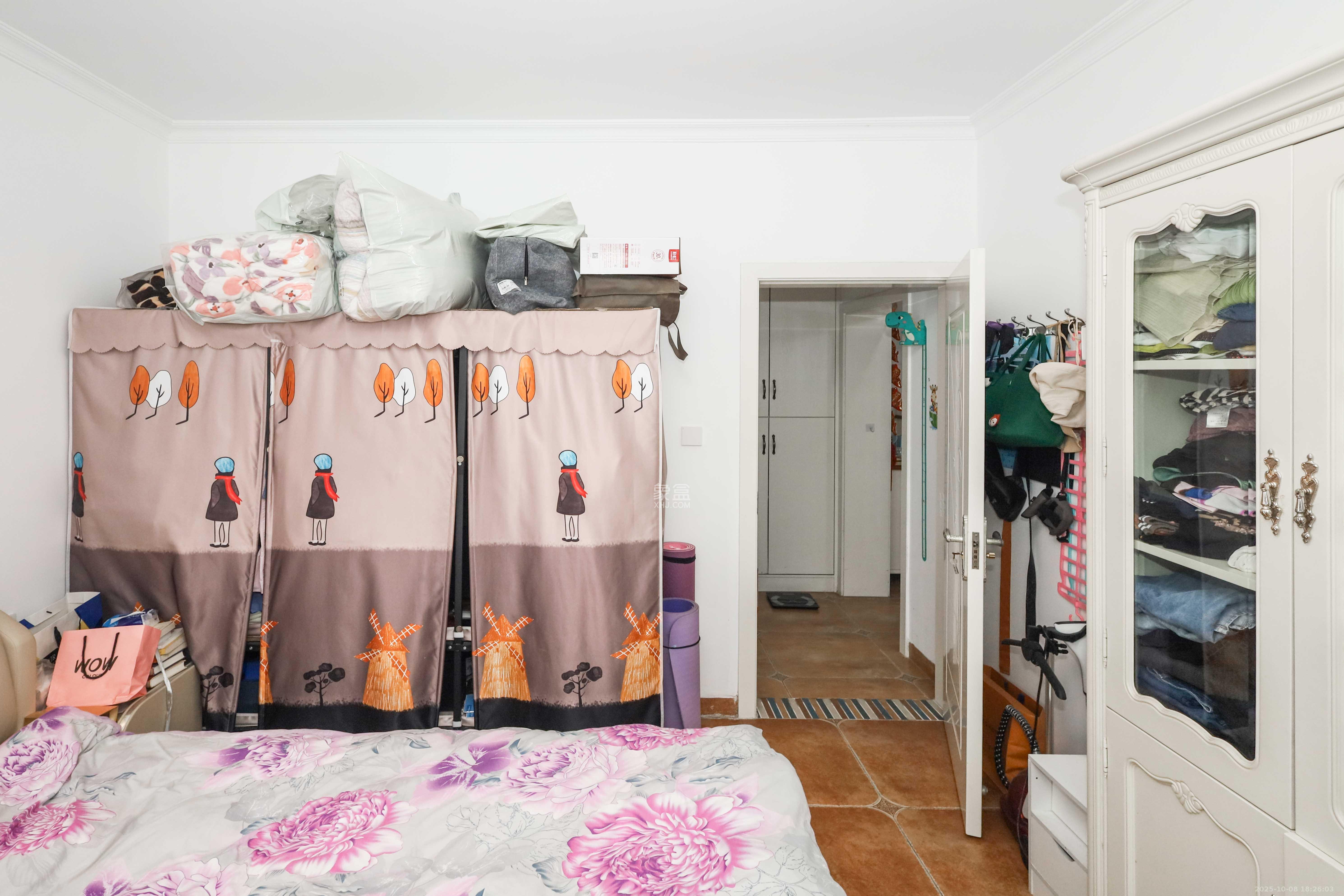 保利麓谷林语D区  4室2厅2卫    128.0万卧室