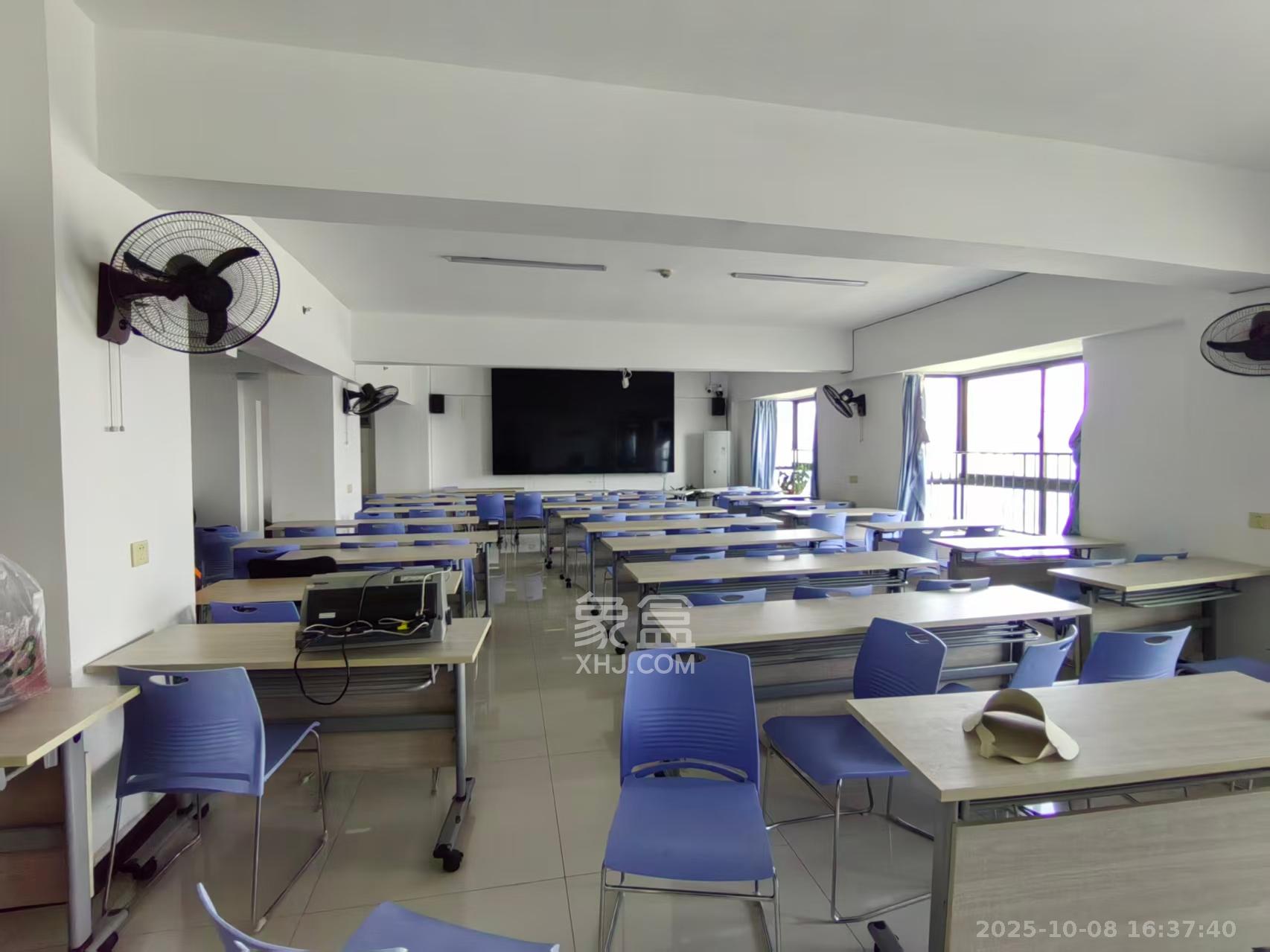 世纪桃花苑 1室1厅1卫 1200.0元/月 世纪桃花苑 1室1厅1卫 1200.0元/月室内图