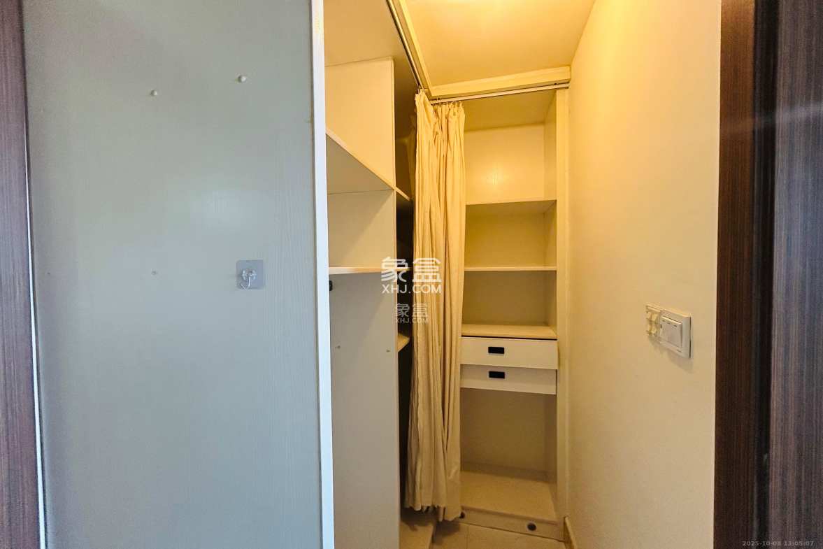 碧桂园威尼斯城 1室1厅1卫 1600.0元/月 碧桂园威尼斯城 1室1厅1卫 1600.0元/月室内图