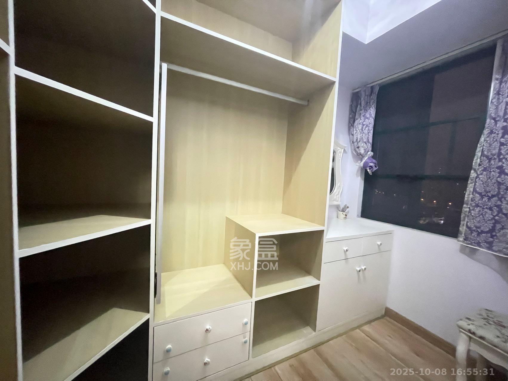 维一星城原山苑 3室2厅2卫 3000.0元/月 维一星城原山苑 3室2厅2卫 3000.0元/月室内图