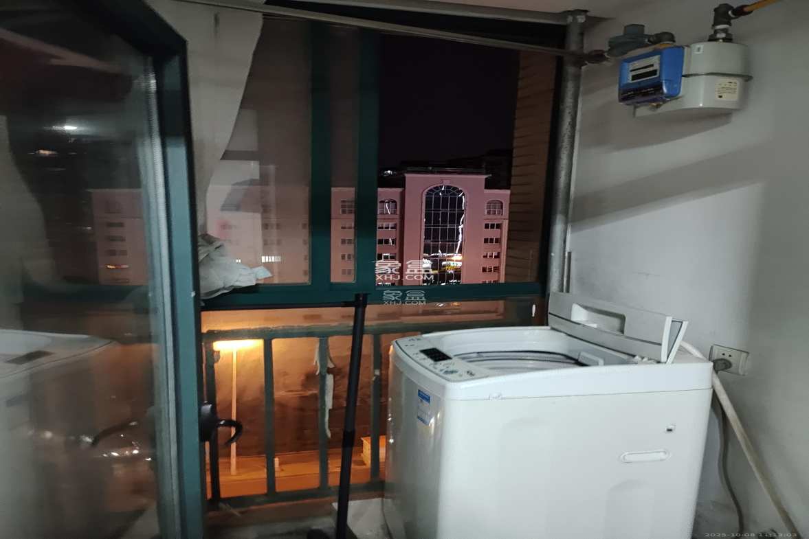 凯轩云顶 1室1厅1卫 1300.0元/月 凯轩云顶 1室1厅1卫 1300.0元/月室内图