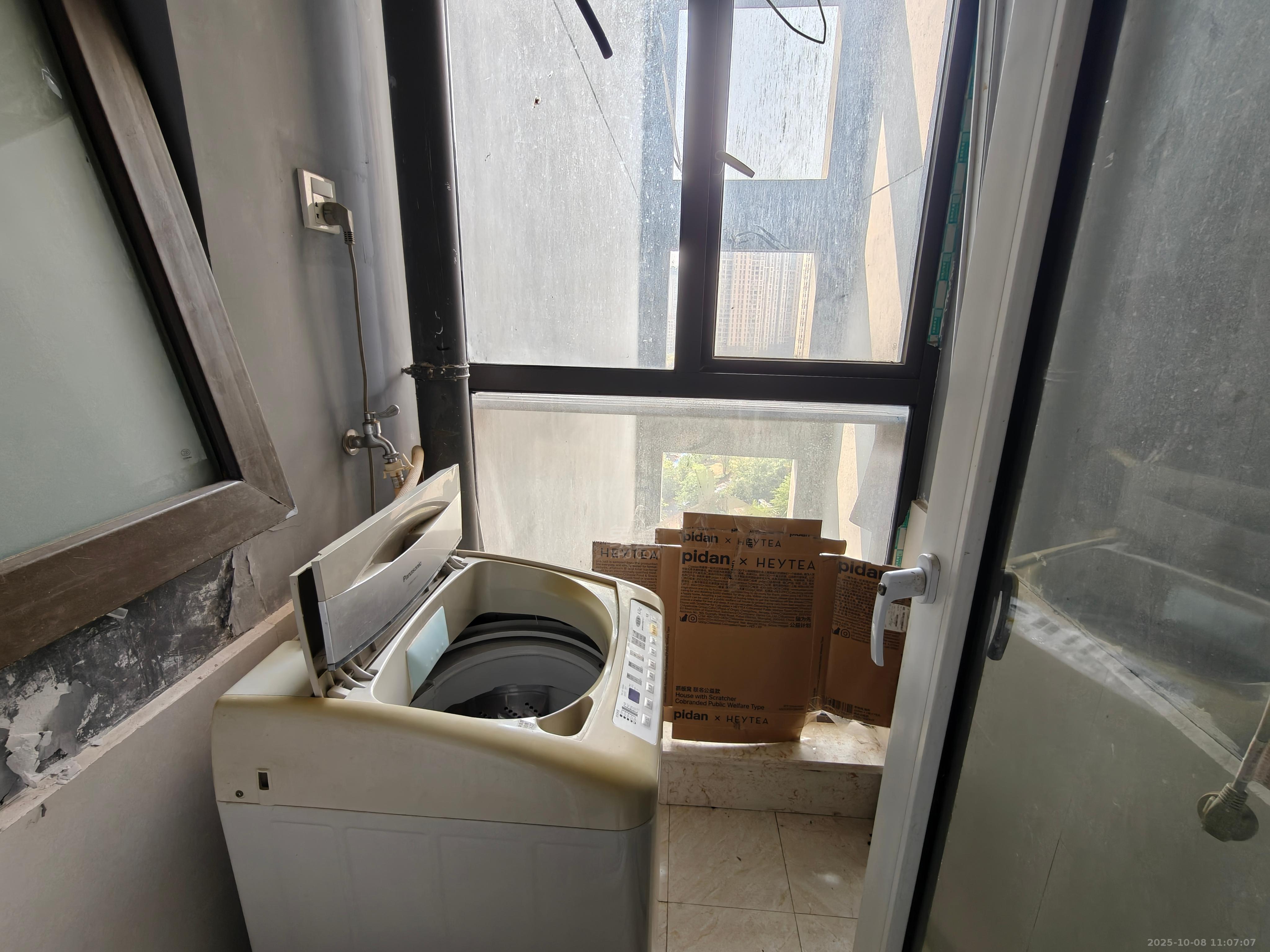 佳兆业金域天下三期  1室1厅1卫    1100.0元/月室内图